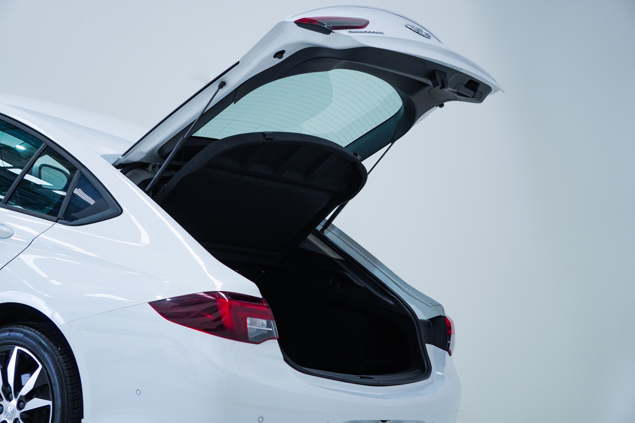 2019 Holden Commodore RS