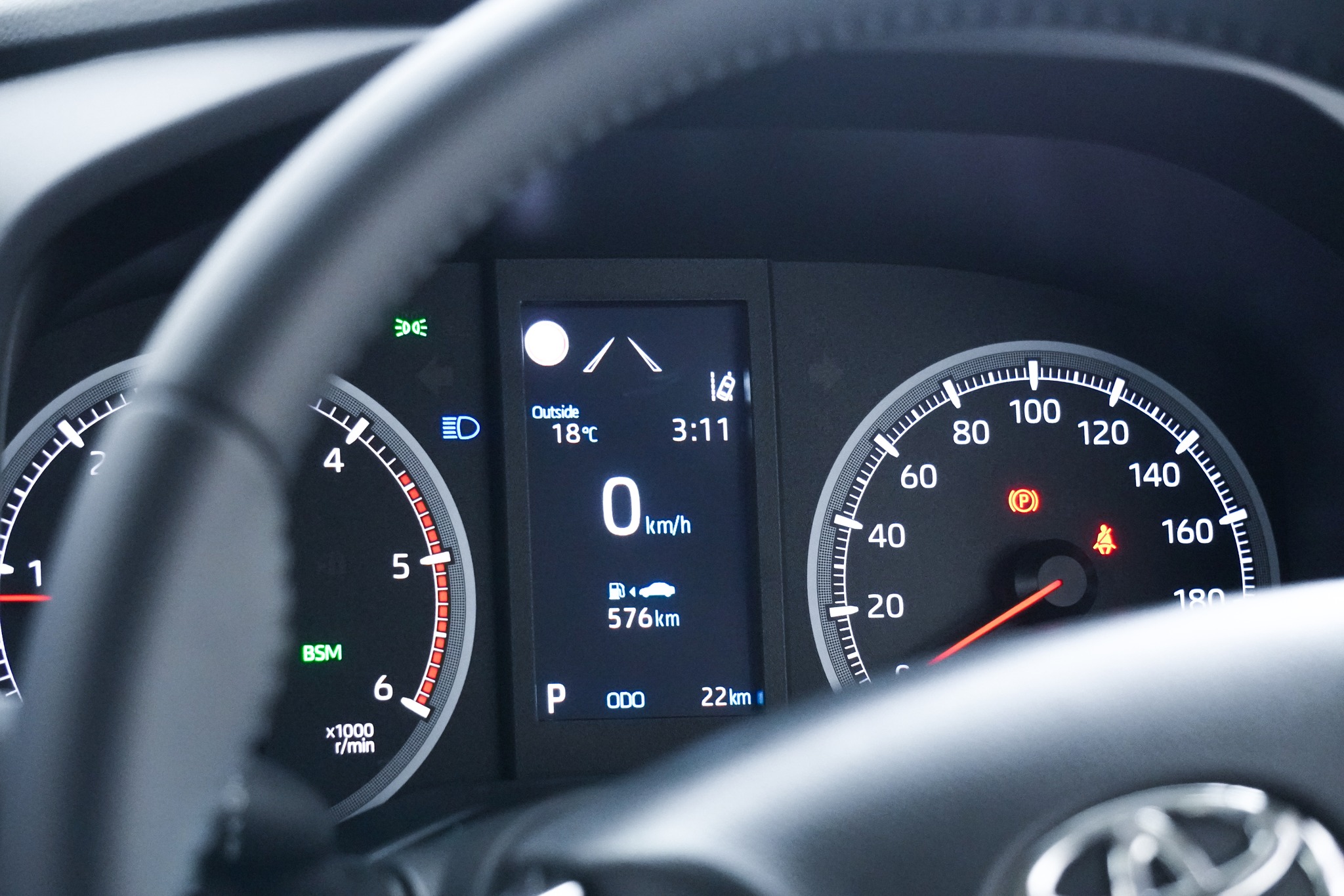 2023 Toyota Hiace SLWB Commuter