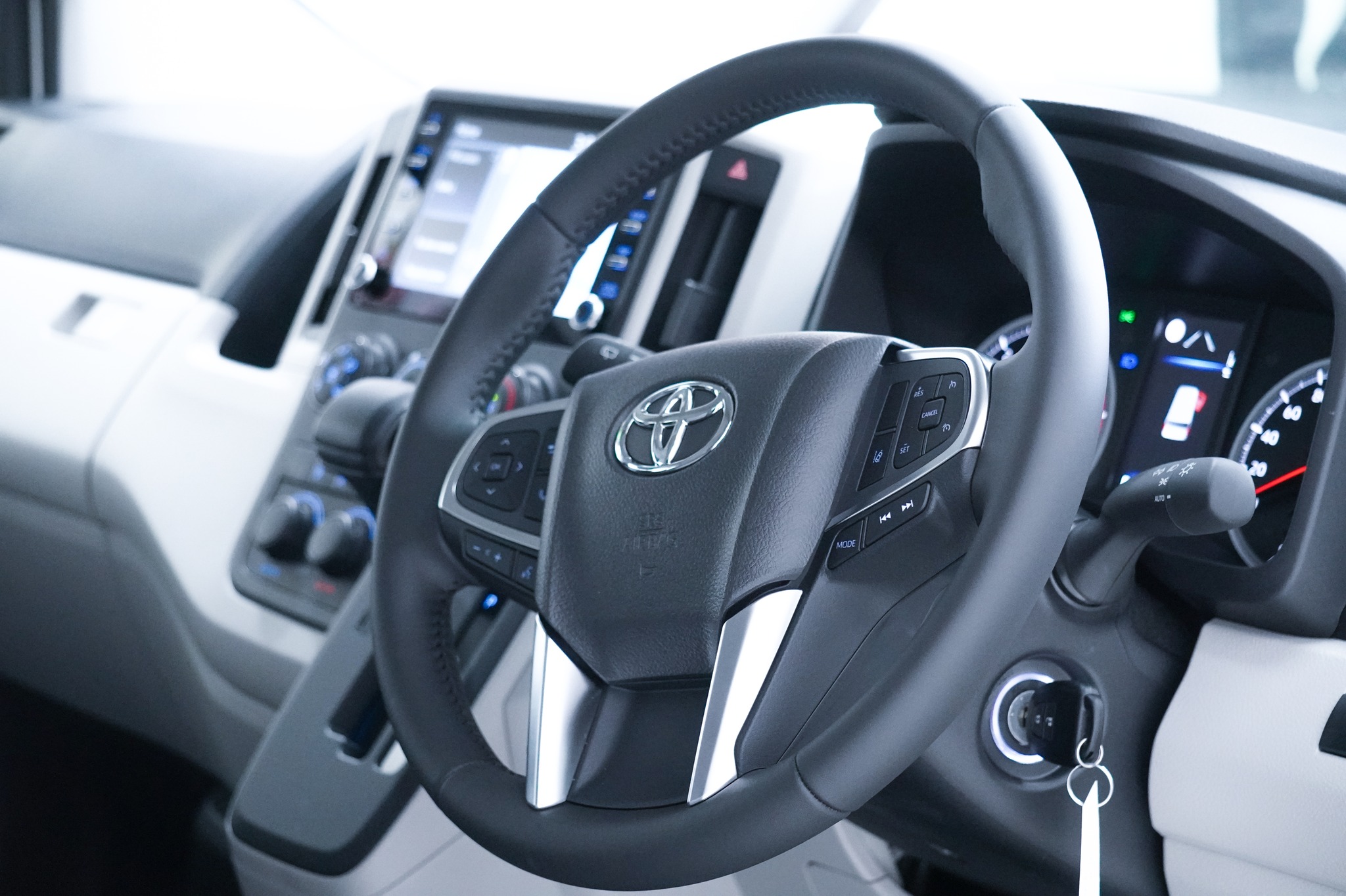 2023 Toyota Hiace SLWB Commuter