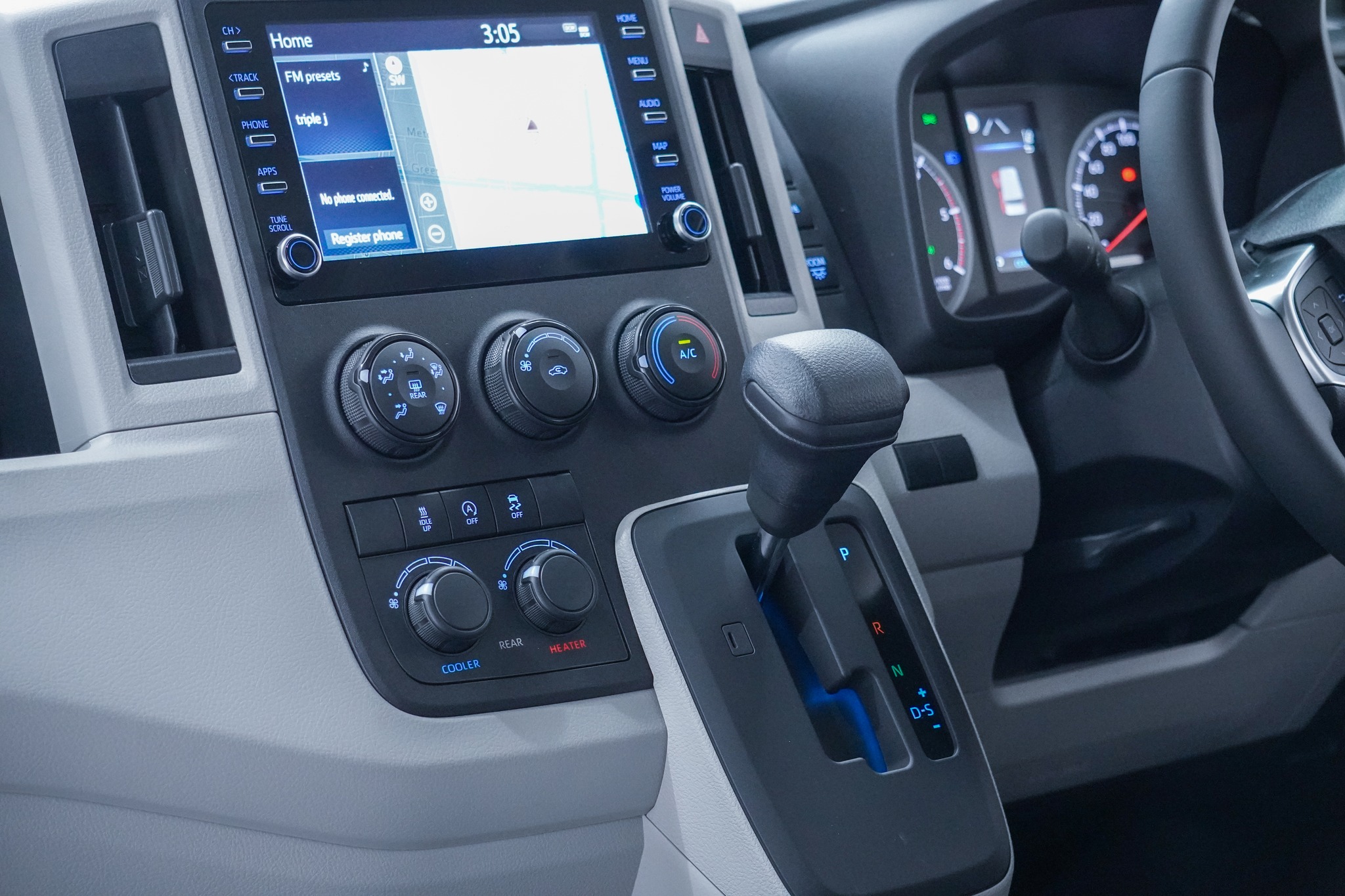 2023 Toyota Hiace SLWB Commuter