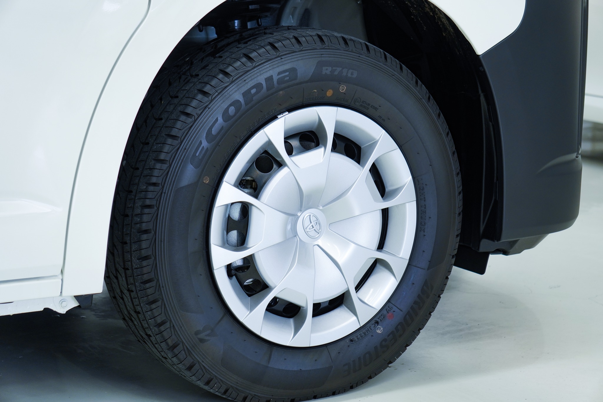 2023 Toyota Hiace SLWB