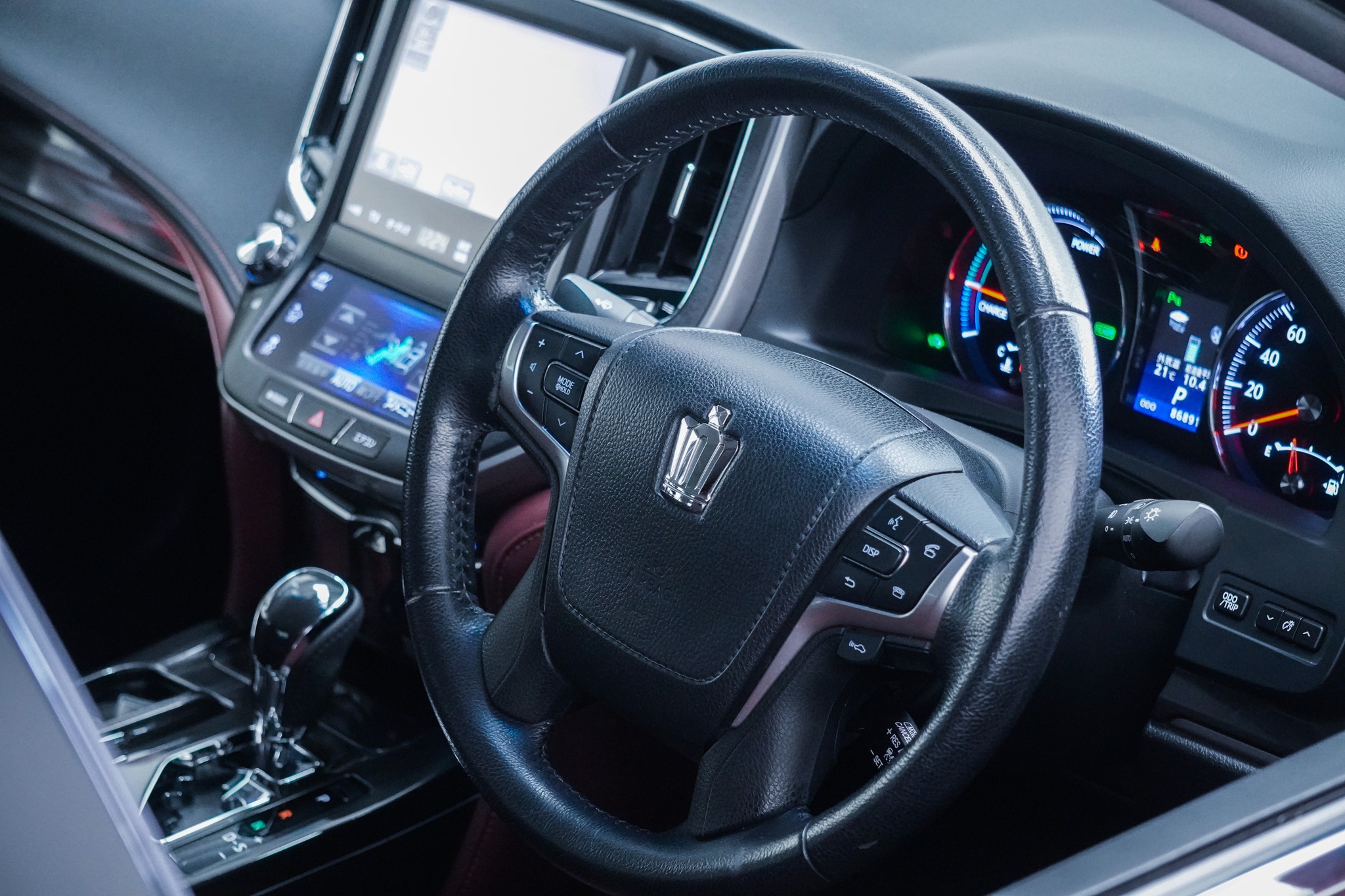 2013 Toyota Crown Athlete S