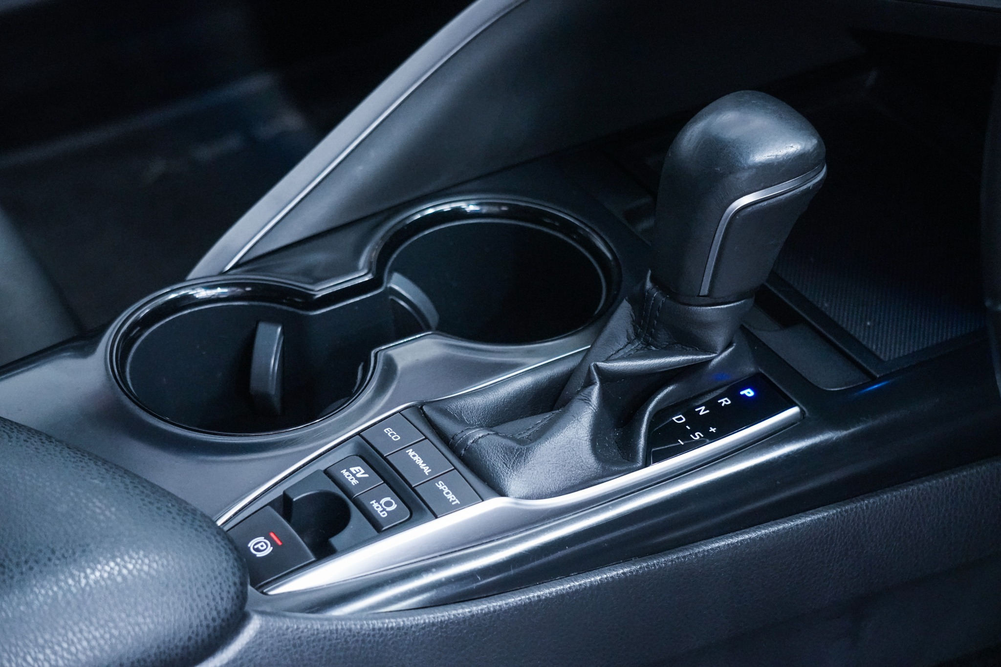 2019 Toyota Camry Ascent Sport