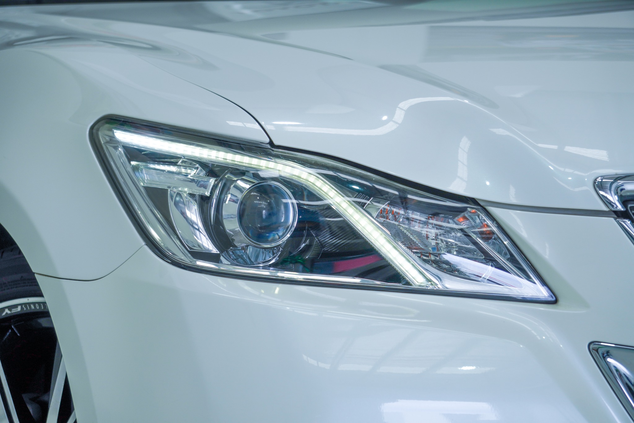 2013 Toyota Crown Athlete S