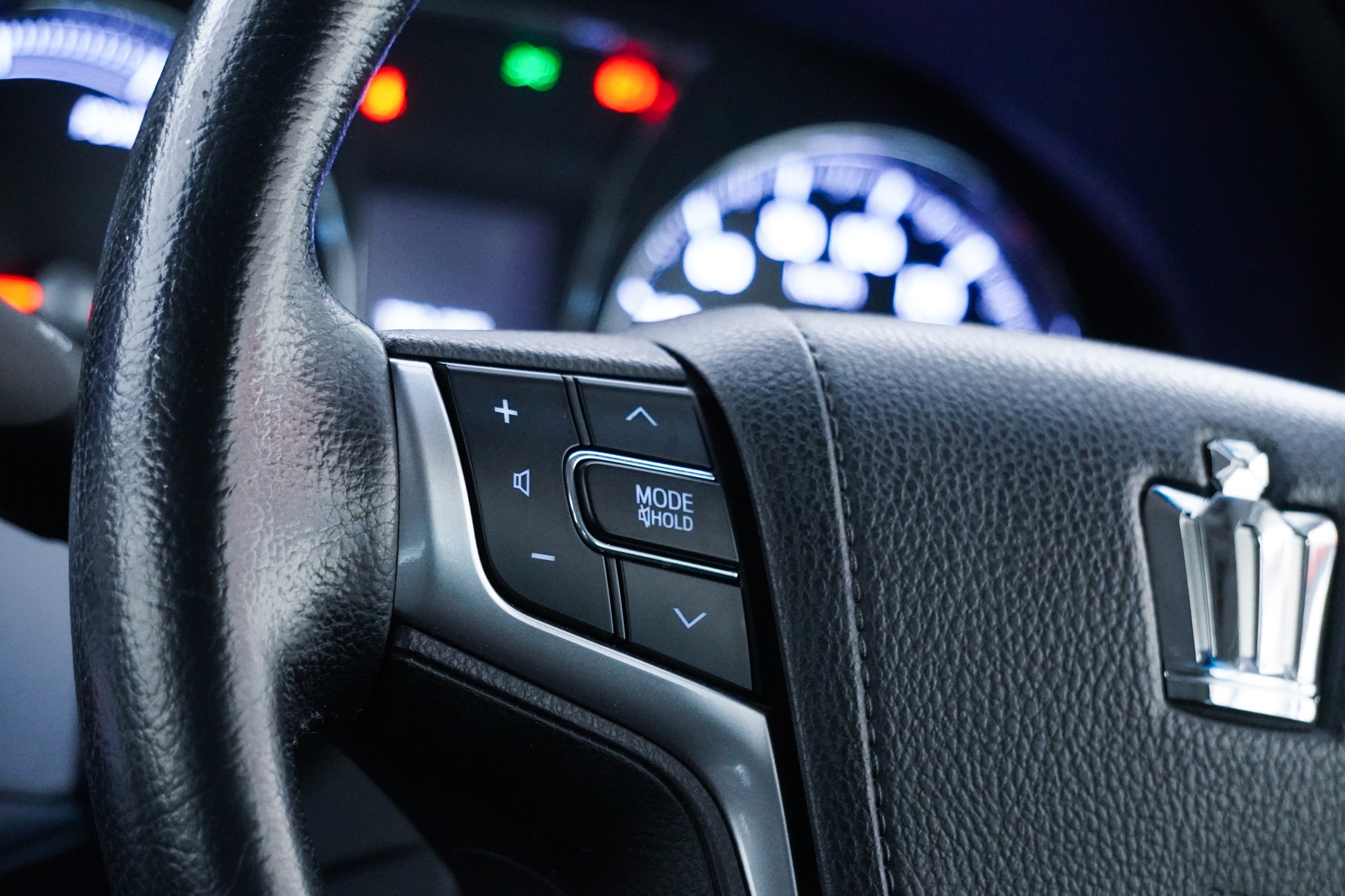 2013 Toyota Crown Athlete S