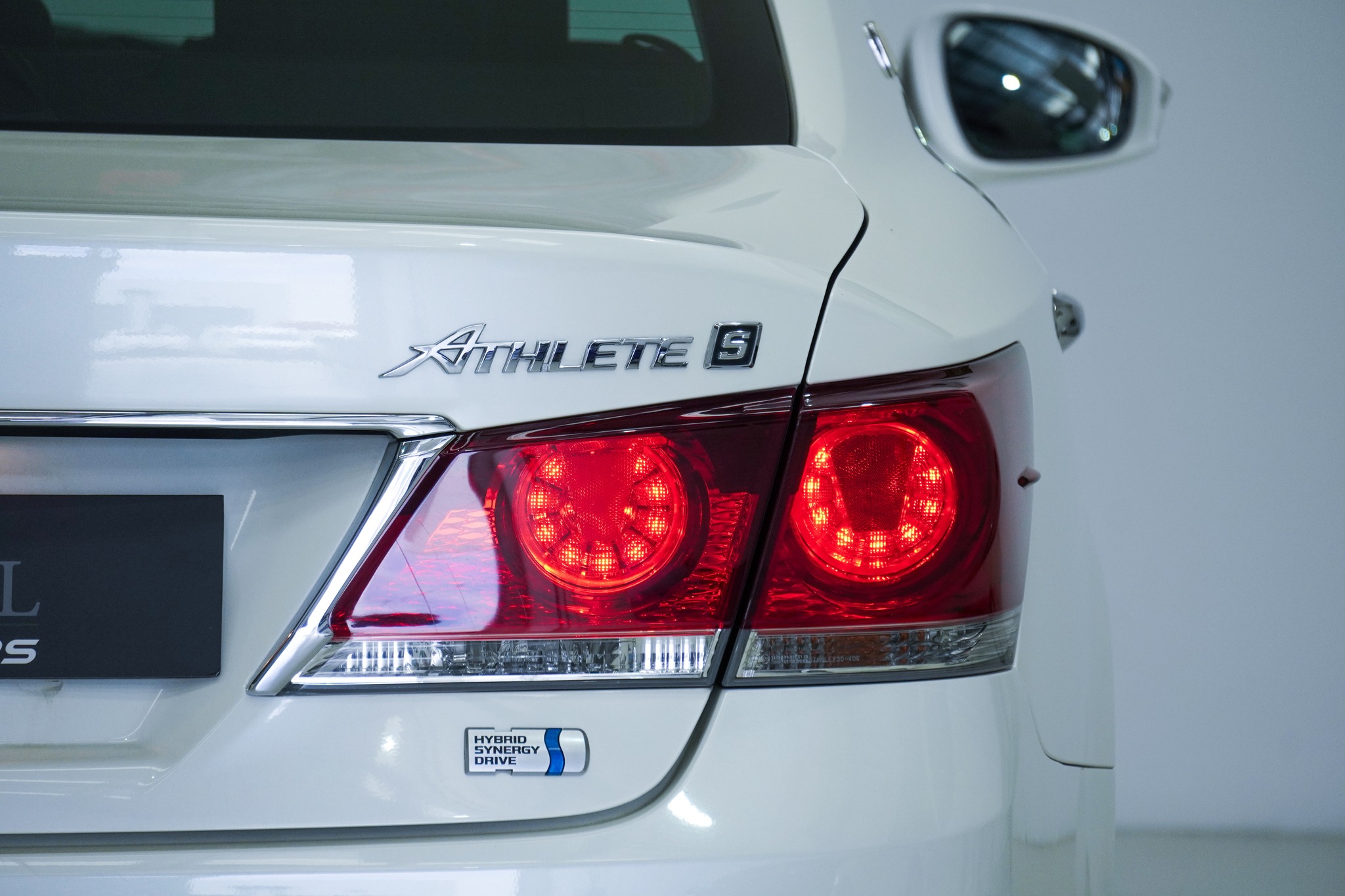 2013 Toyota Crown Athlete S