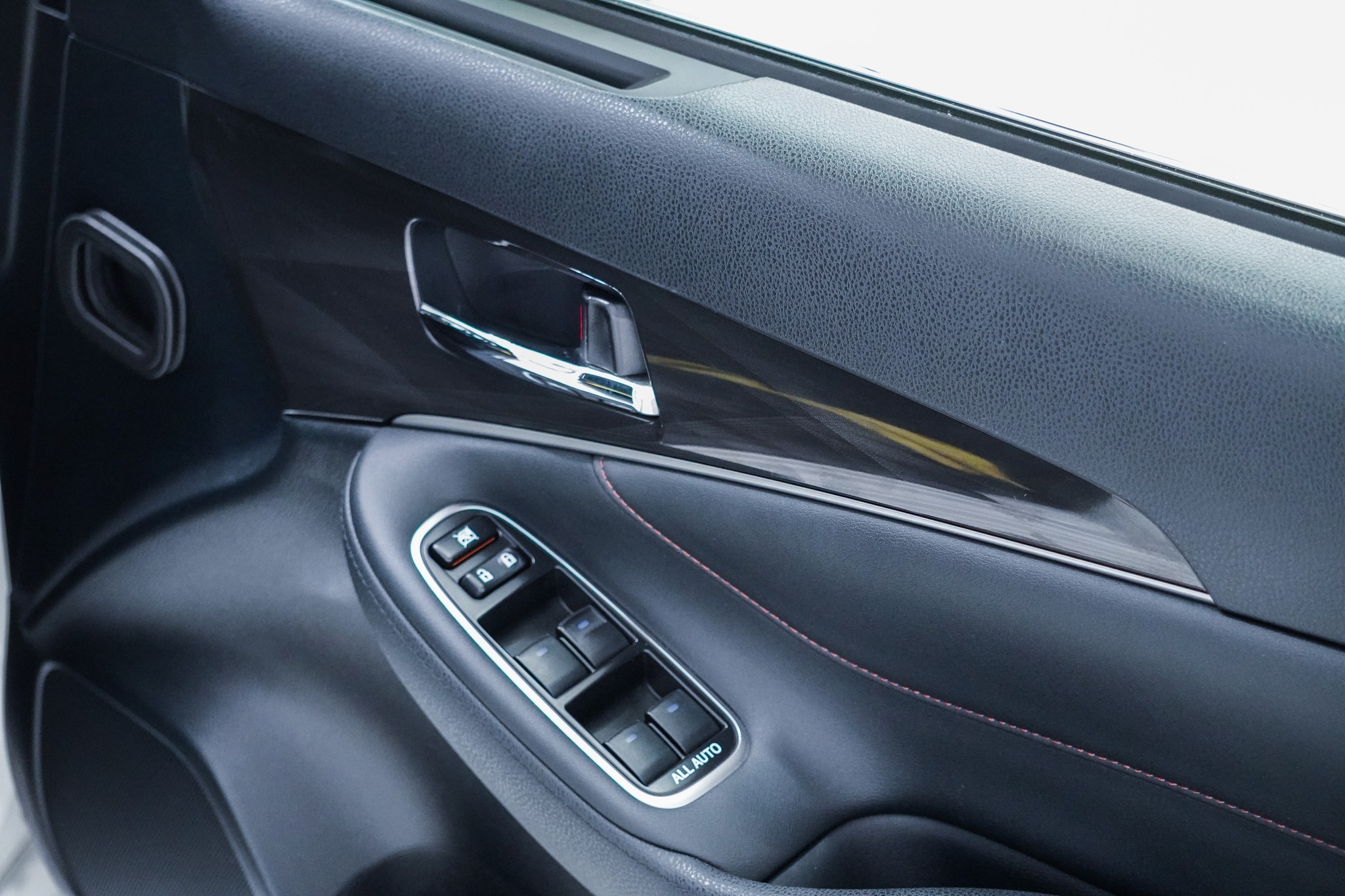 2013 Toyota Crown Athlete S