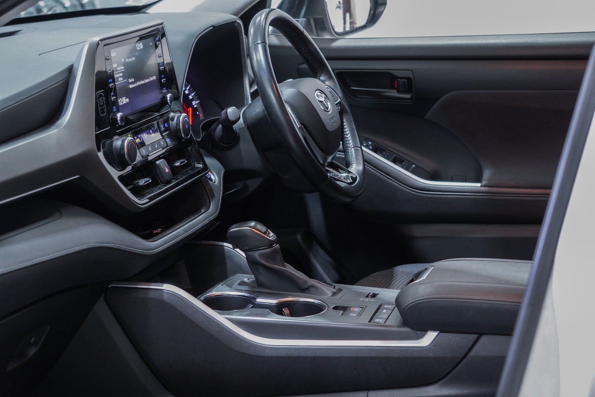 2021 Toyota Kluger GX