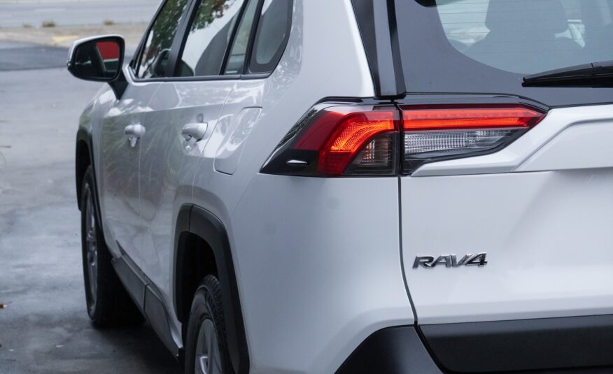 2022 Toyota RAV4 GX