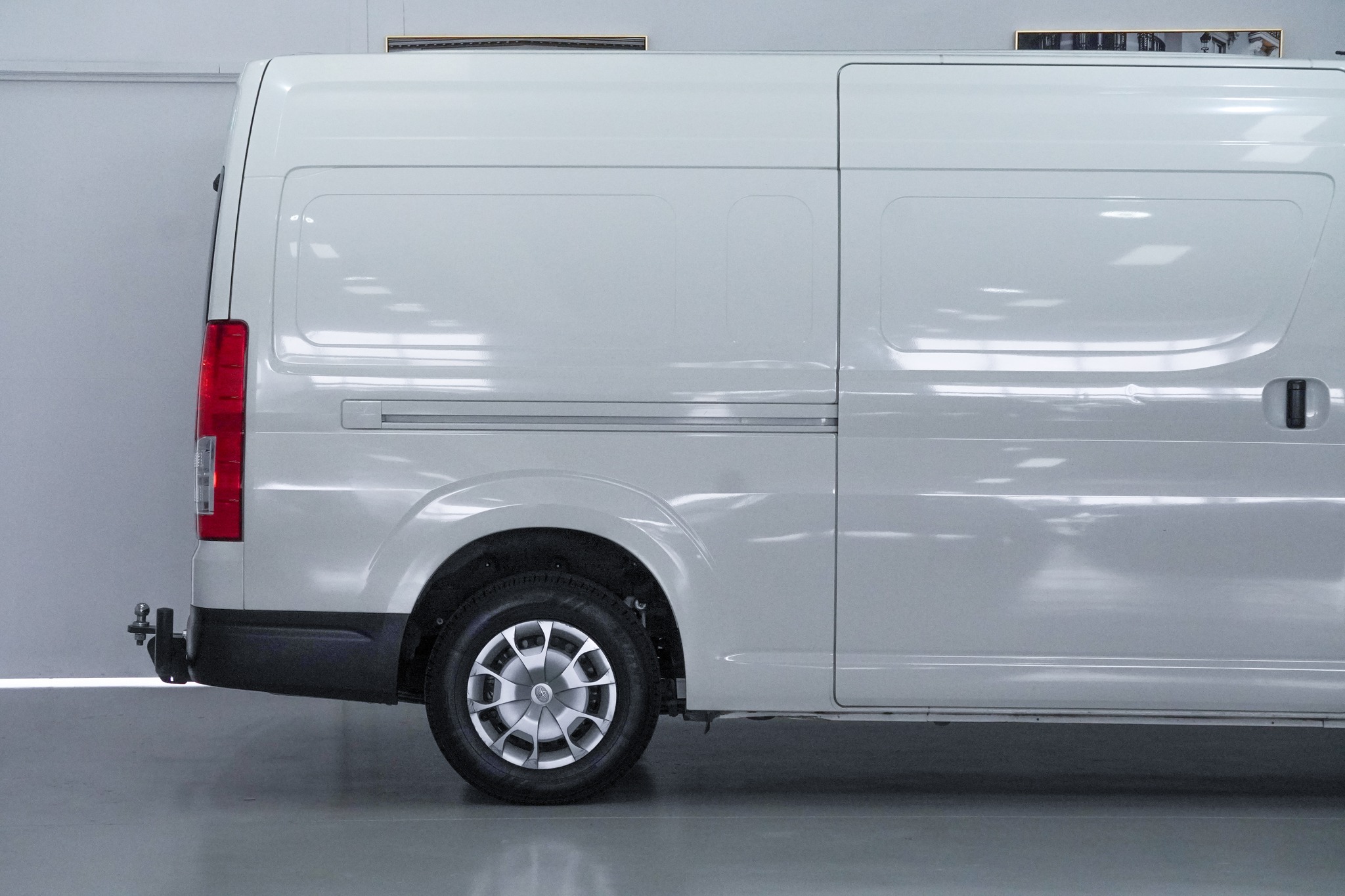 2022 Toyota Hiace SLWB