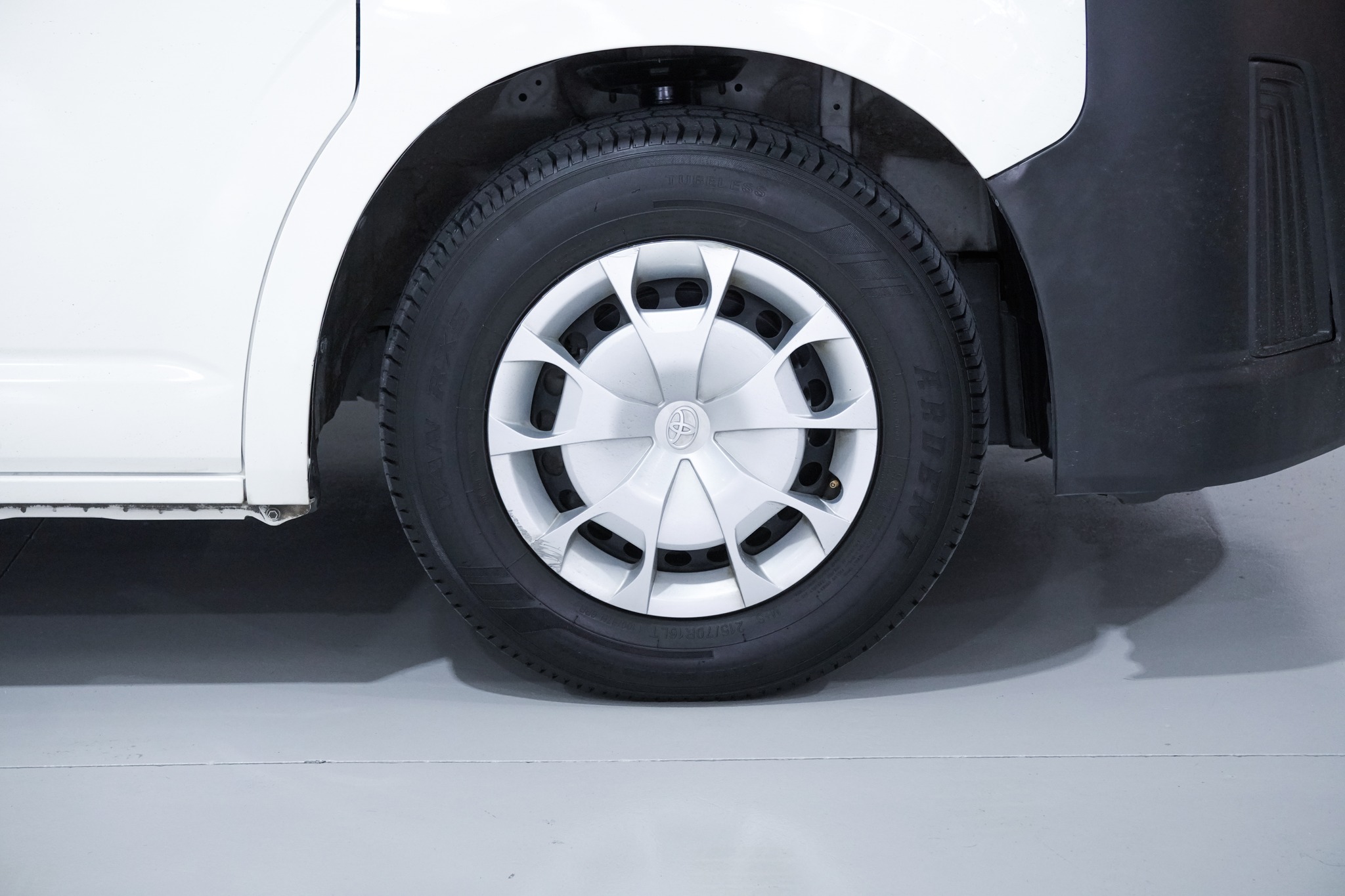 2022 Toyota Hiace SLWB