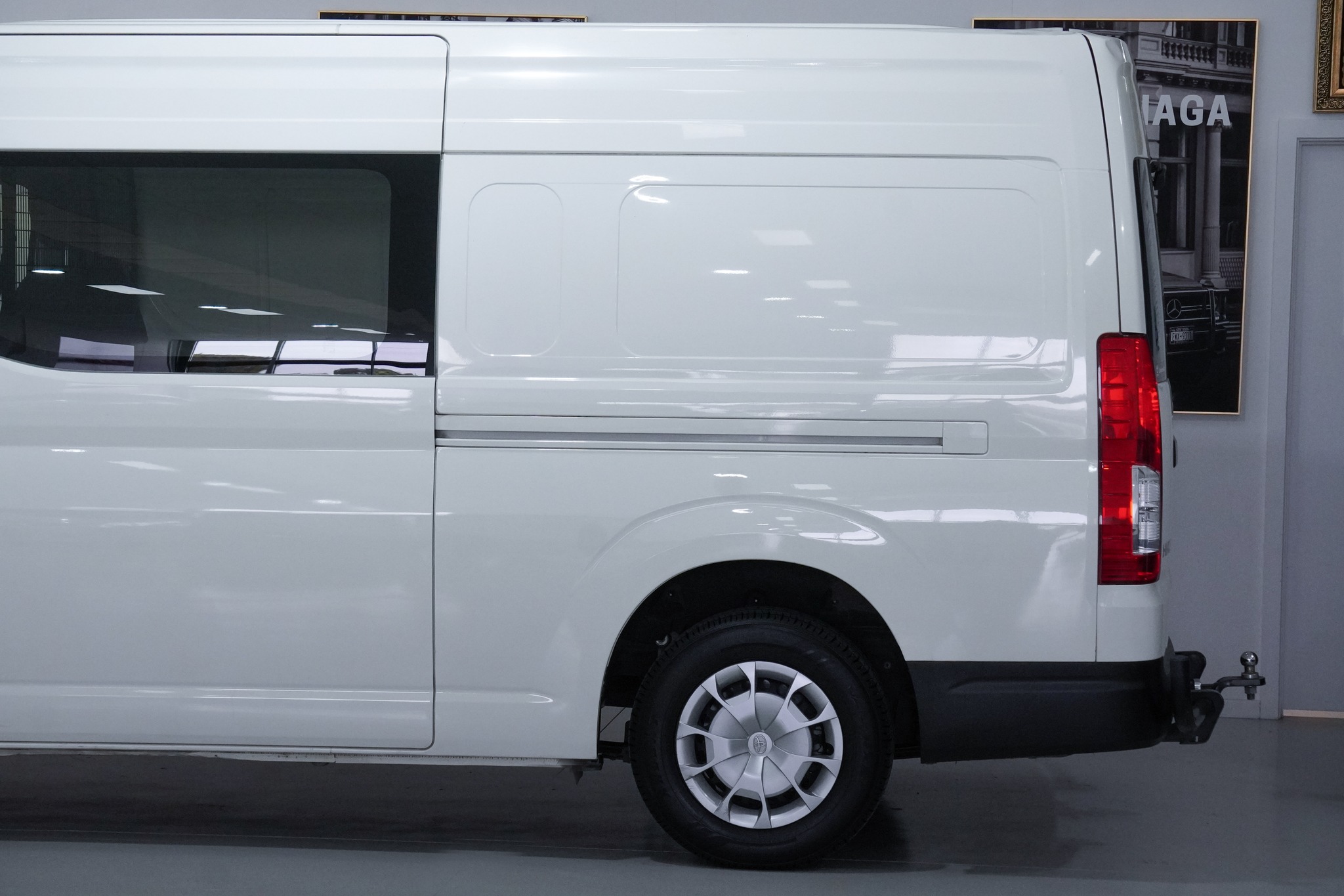 2022 Toyota Hiace SLWB