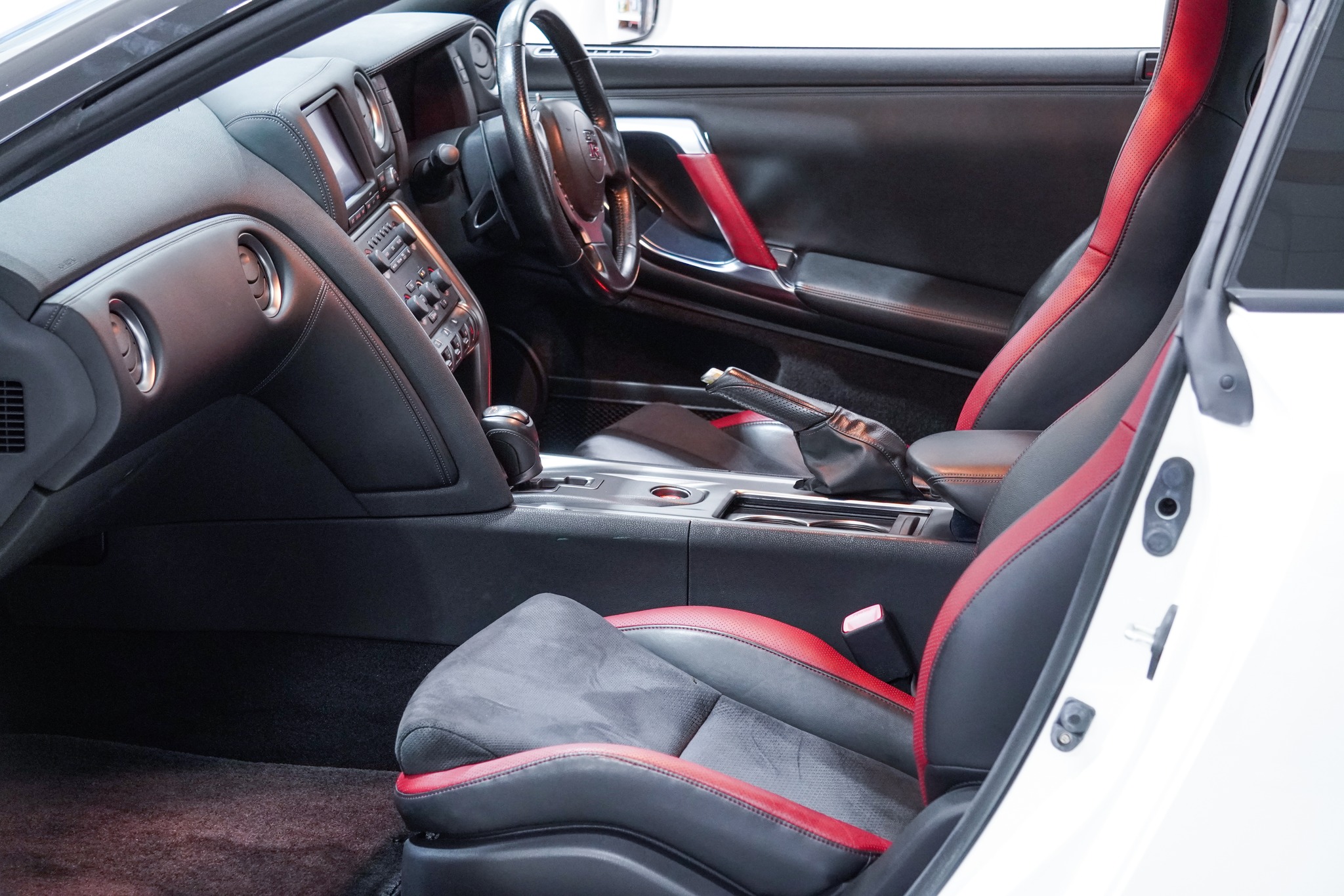 2007 Nissan GT-R Black Edition