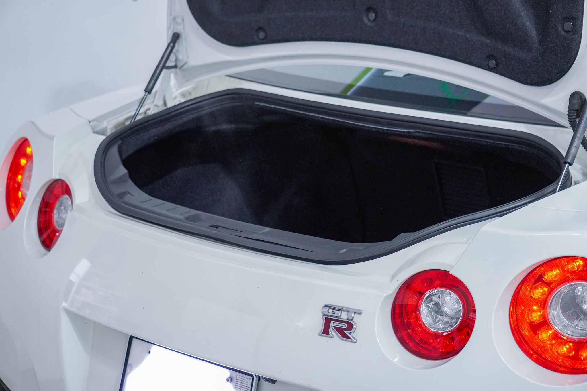 2007 Nissan GT-R Black Edition