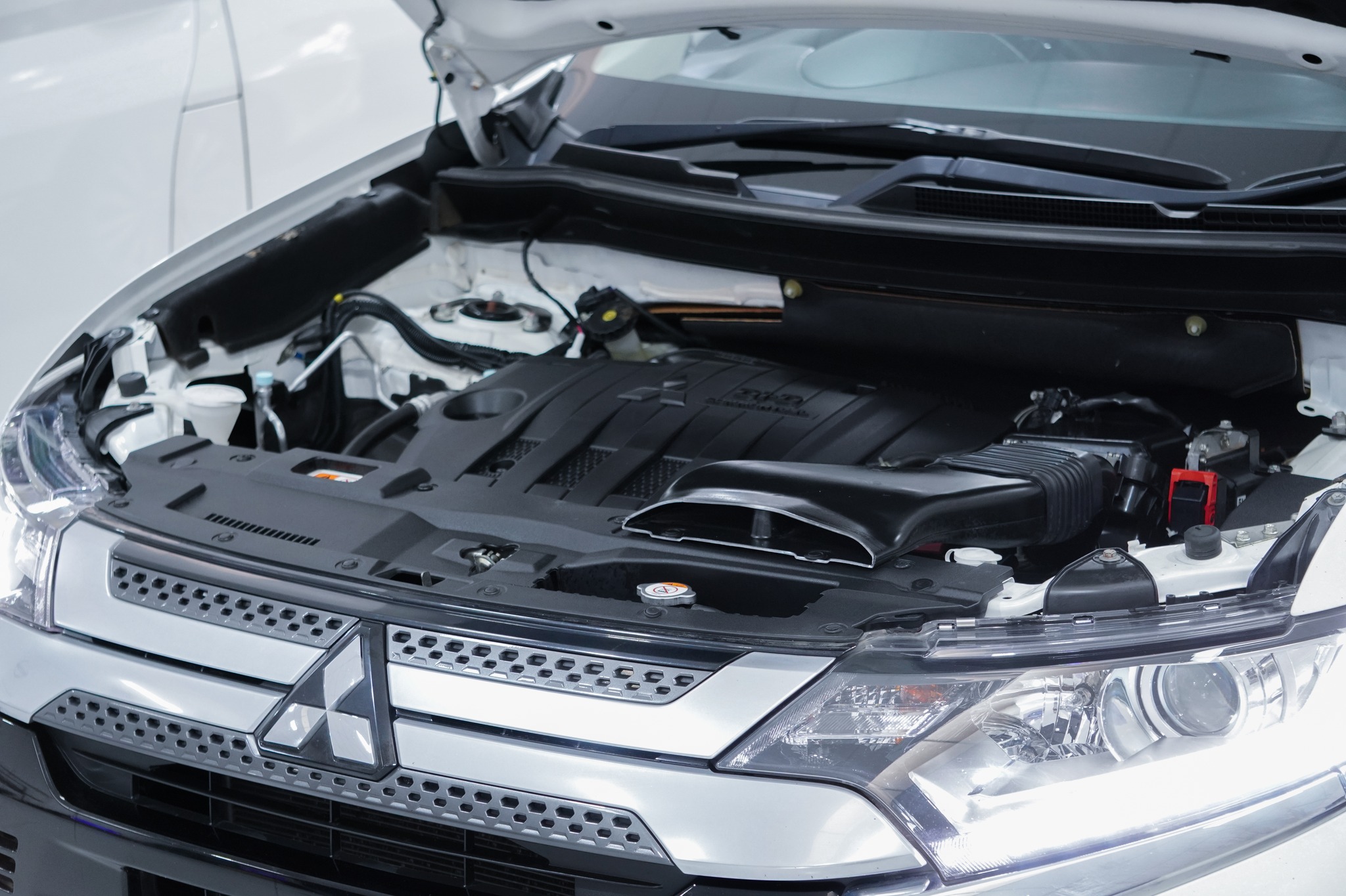 2018 Mitsubishi Outlander LS Diesel AWD