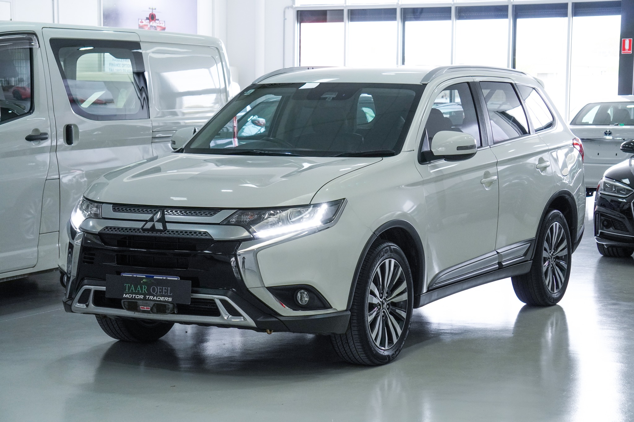 2018 Mitsubishi Outlander LS Diesel AWD