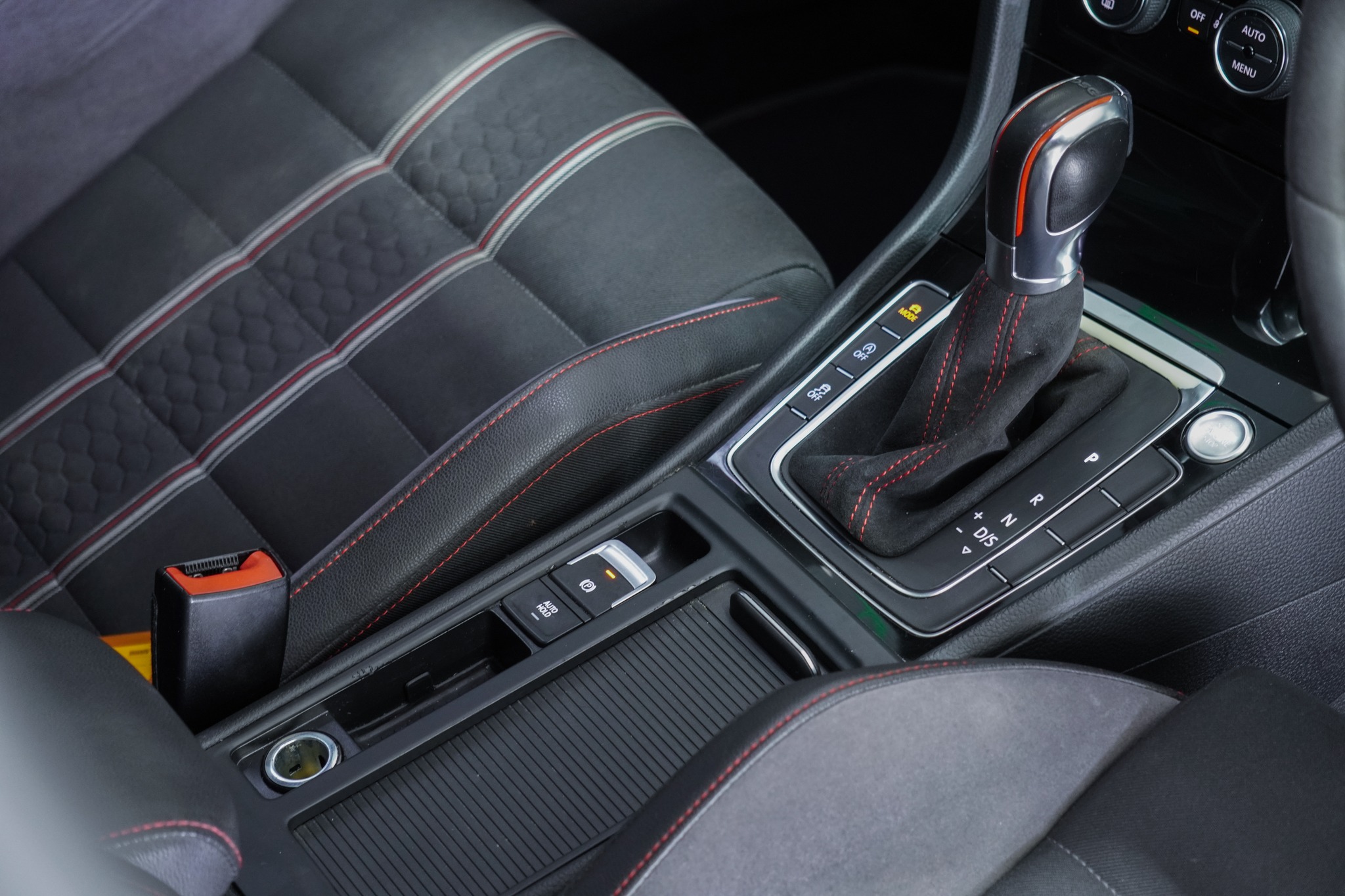 2016 Volkswagen Golf GTI 40th Anniversary