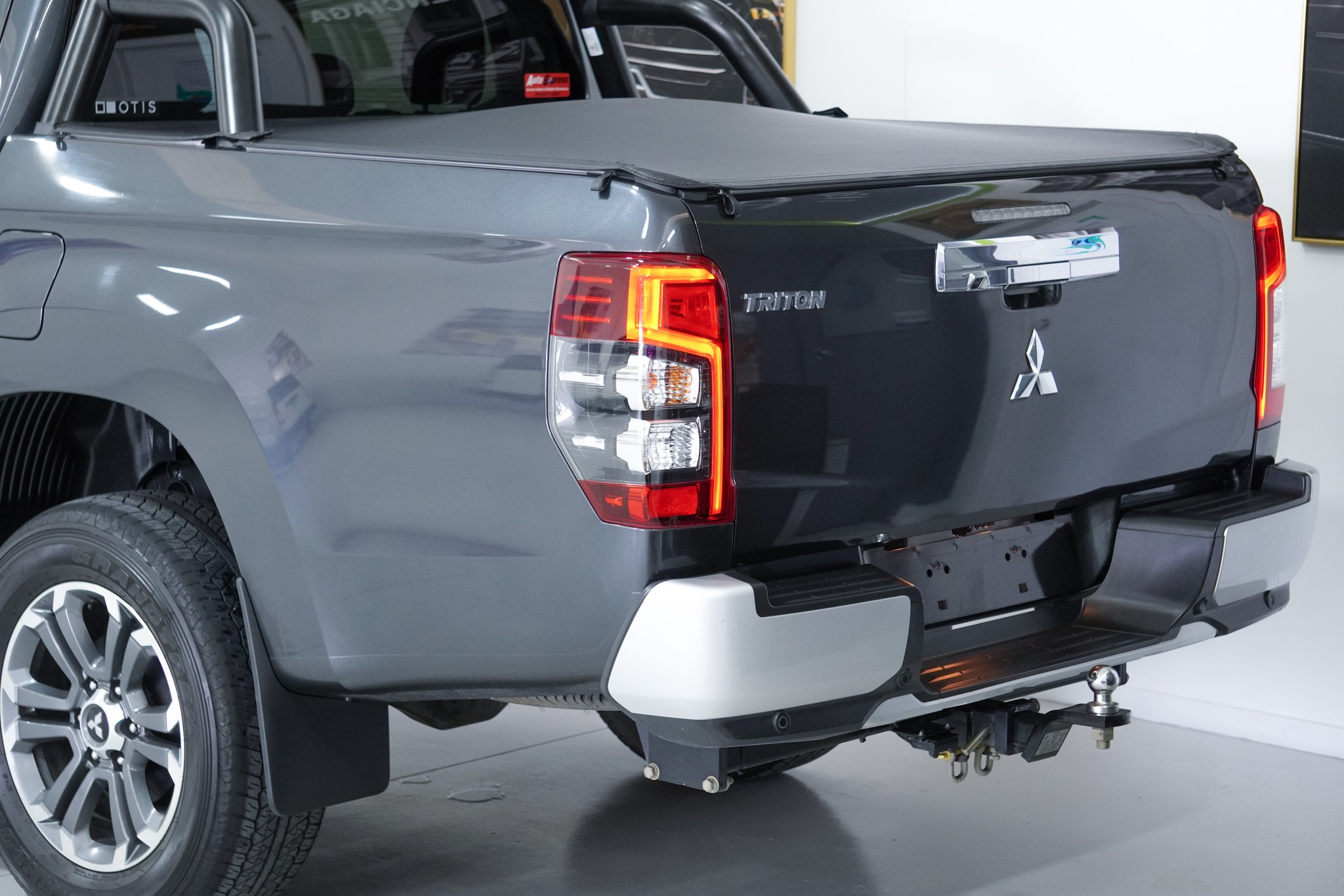 2021 Mitsubishi Triton GLS