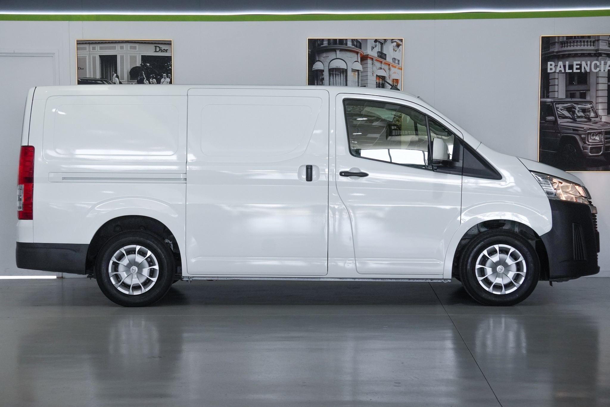 2020 Toyota Hiace LWB