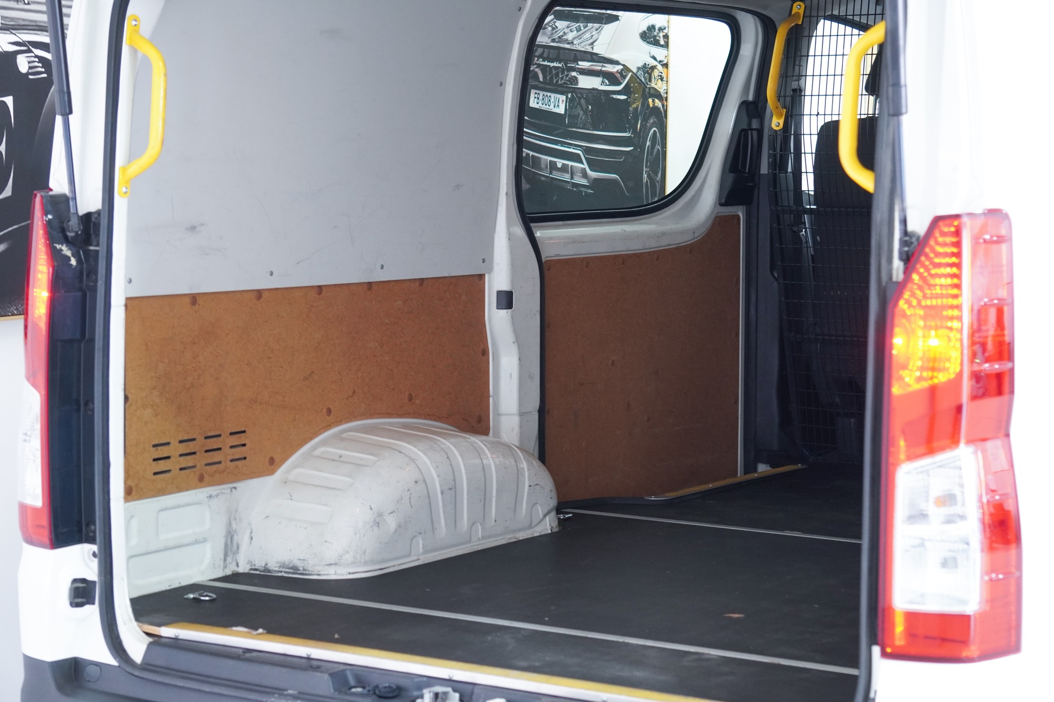 2020 Toyota Hiace LWB