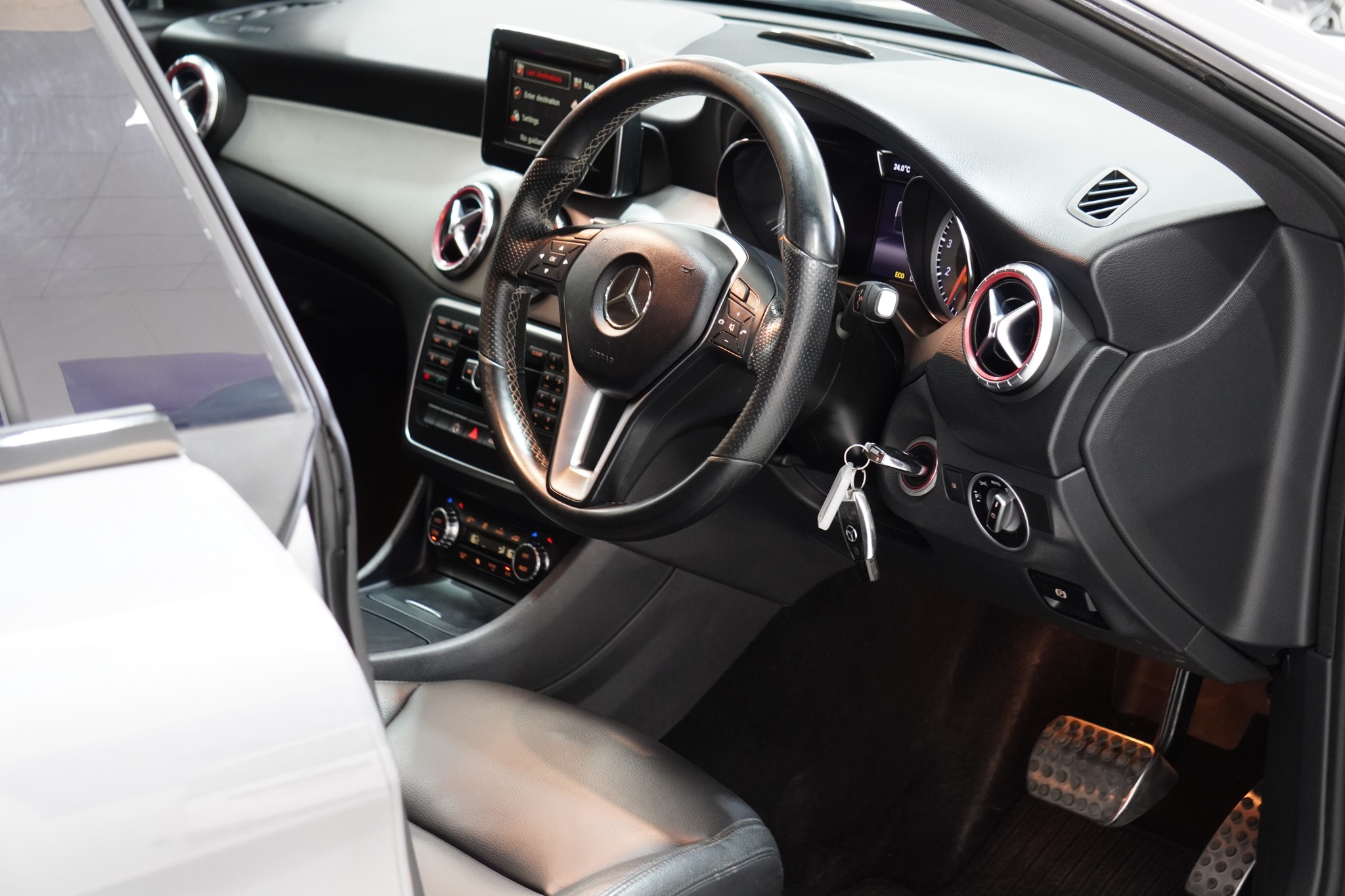 2014 Mercedes-Benz CLA200