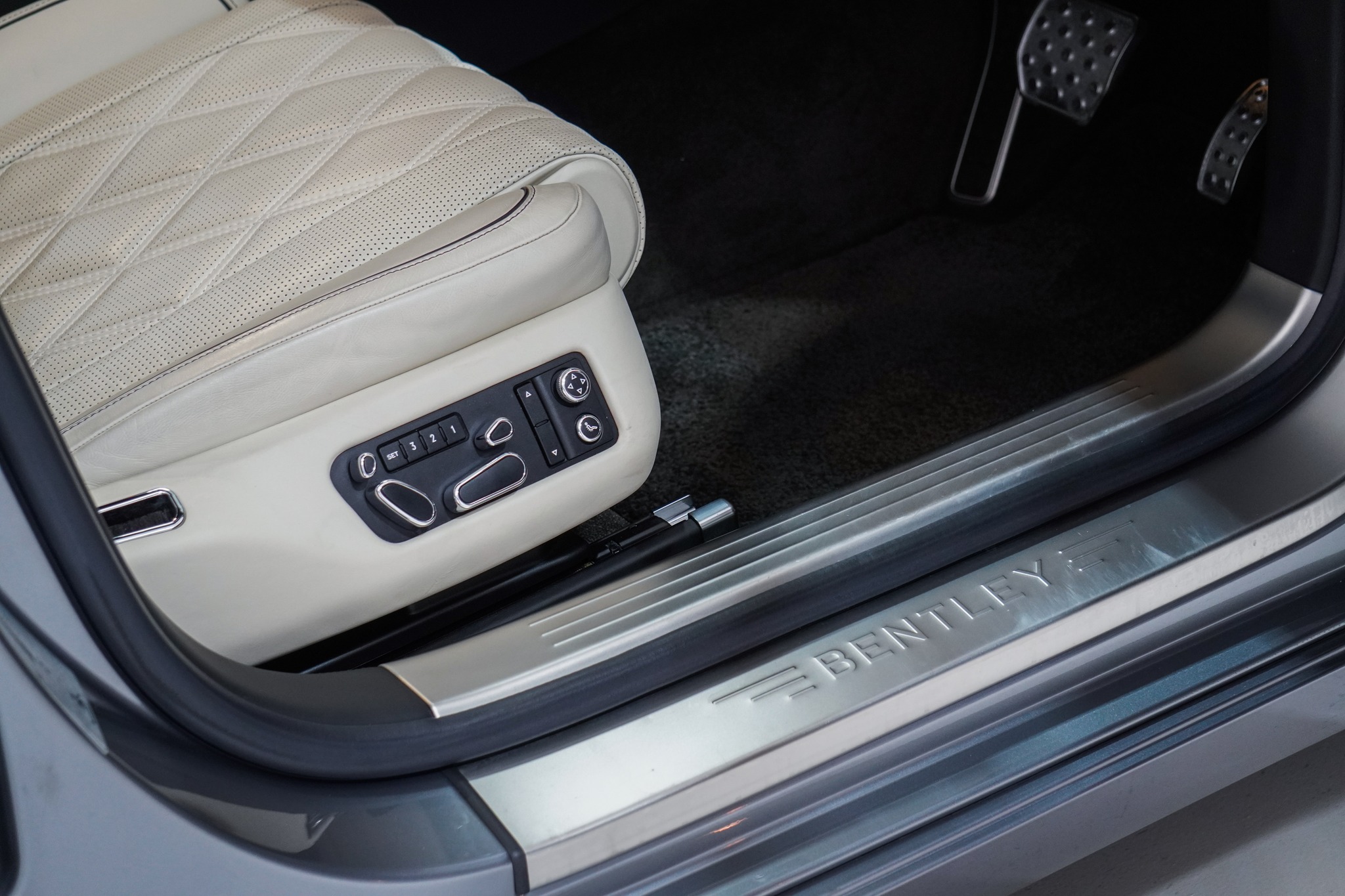 2016 Bentley Flying Spur