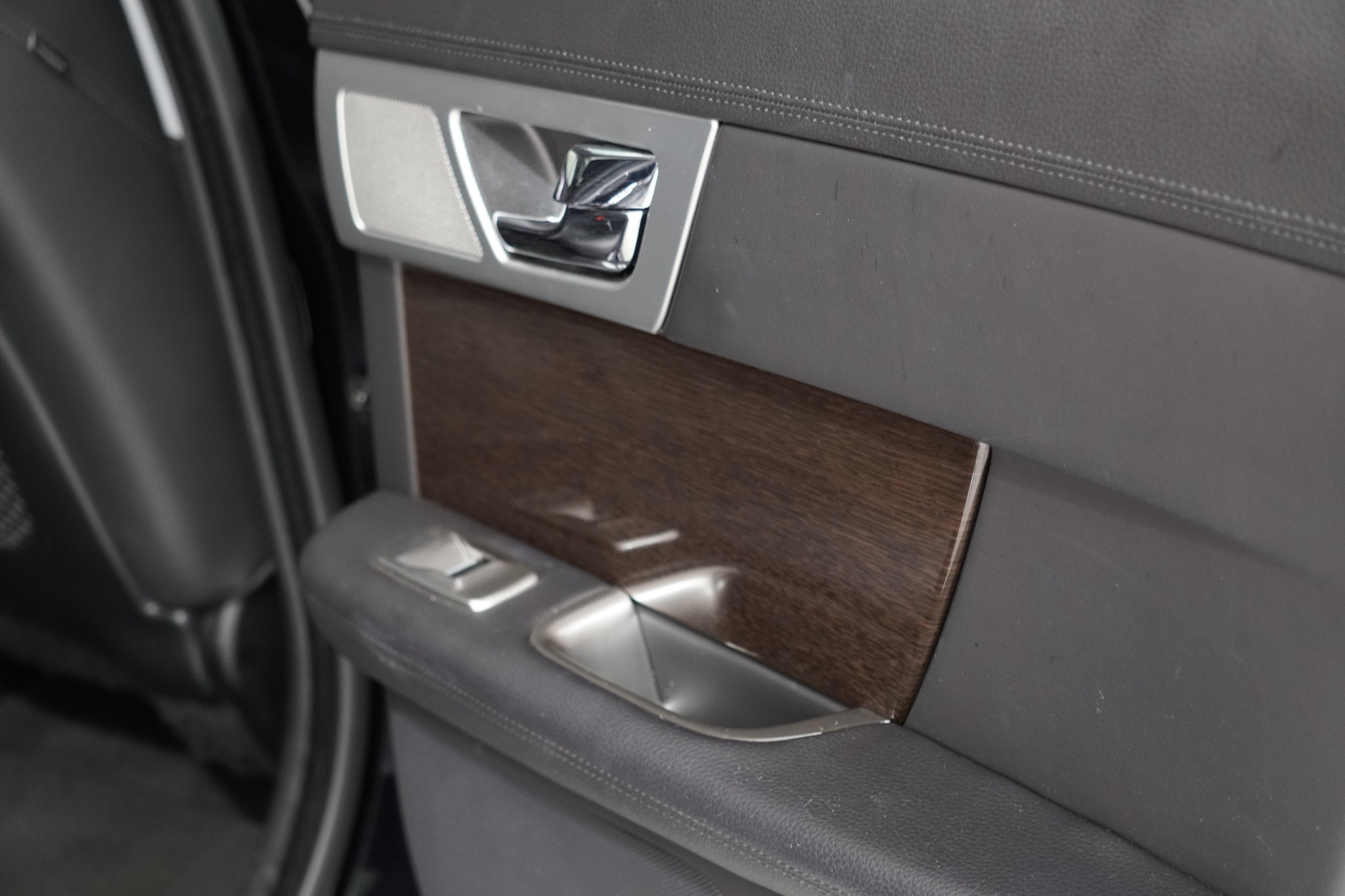 2014 Jaguar XF Luxury