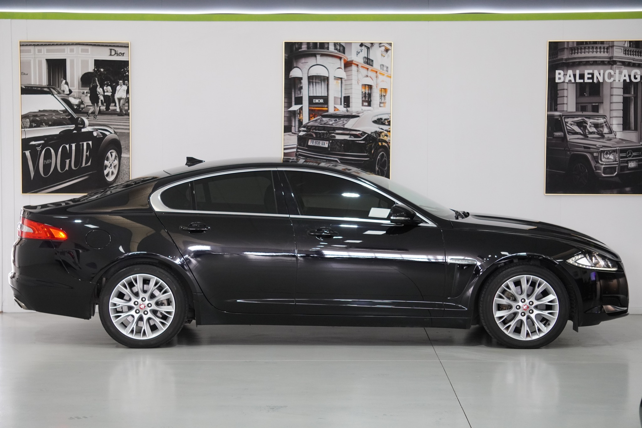 2014 Jaguar XF Luxury