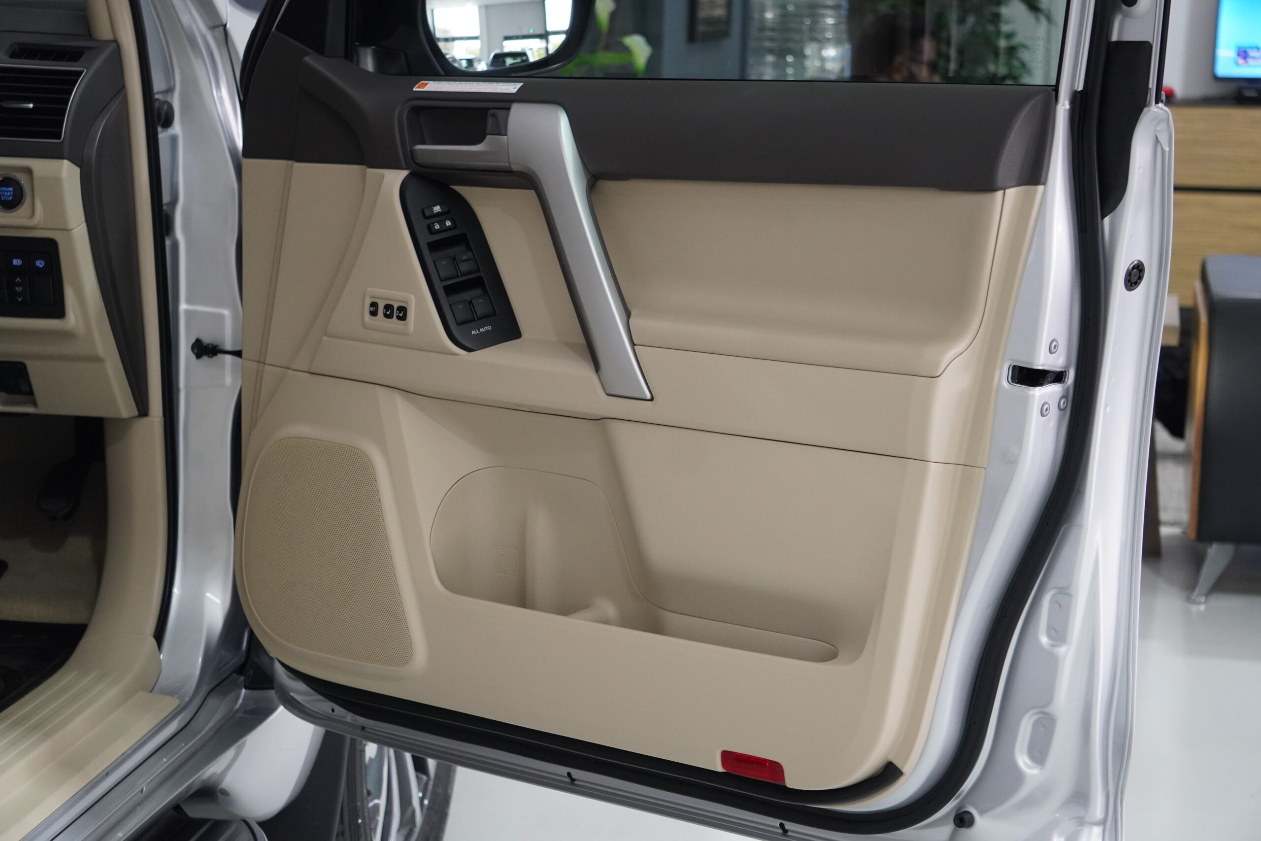 2023 Toyota Landcruiser Prado Kakadu