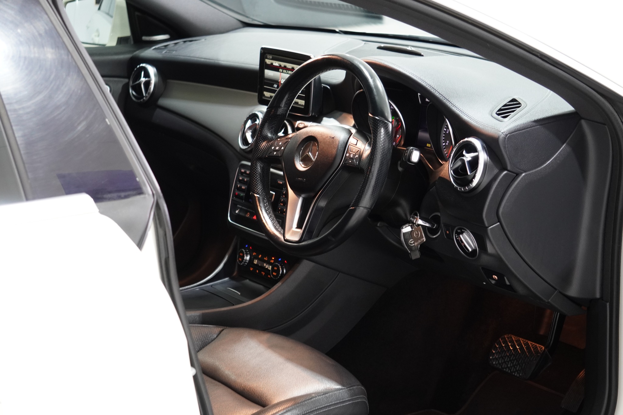 2014 Mercedes-Benz CLA200