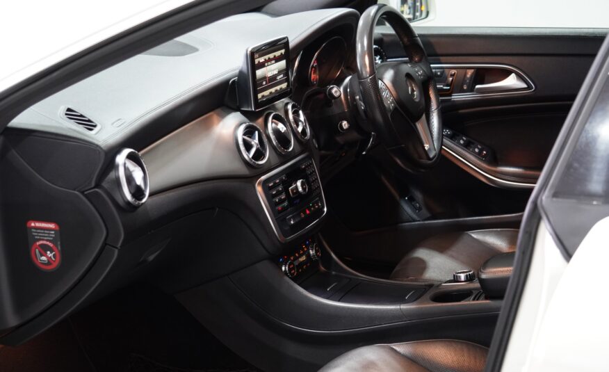 2014 Mercedes-Benz CLA200