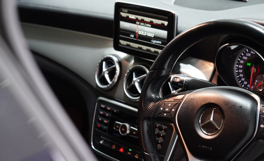 2014 Mercedes-Benz CLA200