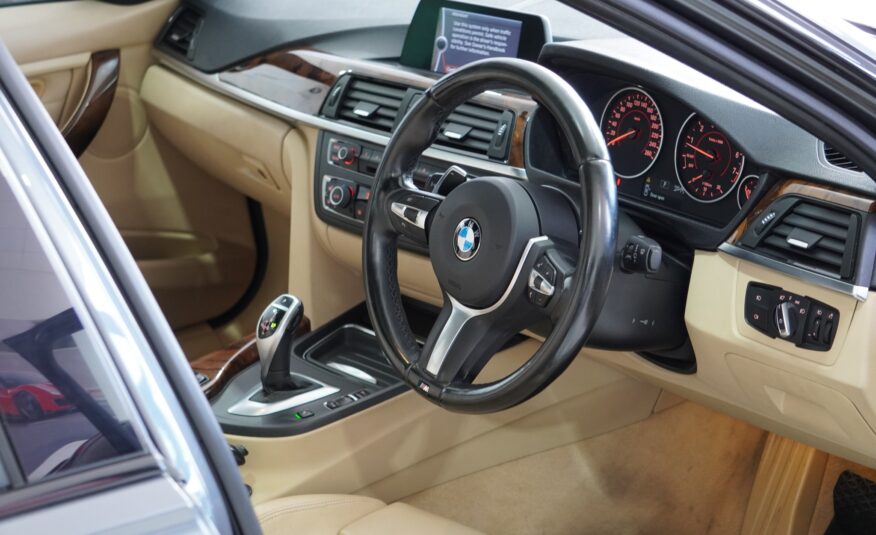 2013 BMW 320i