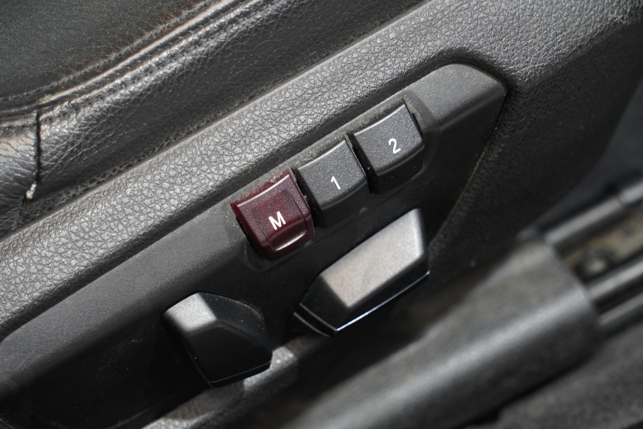 2012 BMW 320d Luxury