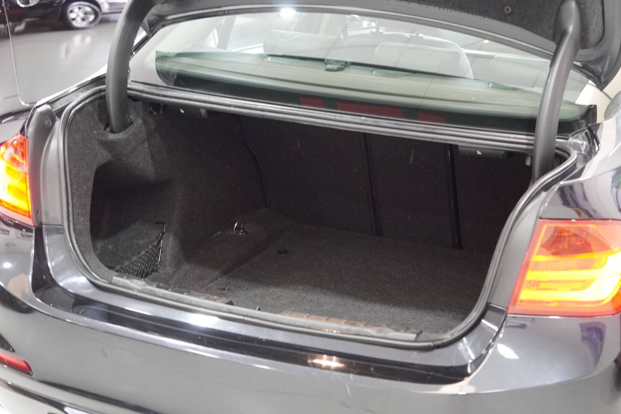 2012 BMW 320d Luxury