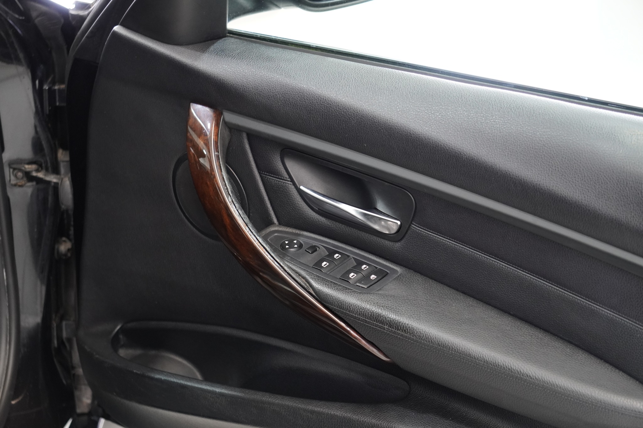 2012 BMW 320d Luxury