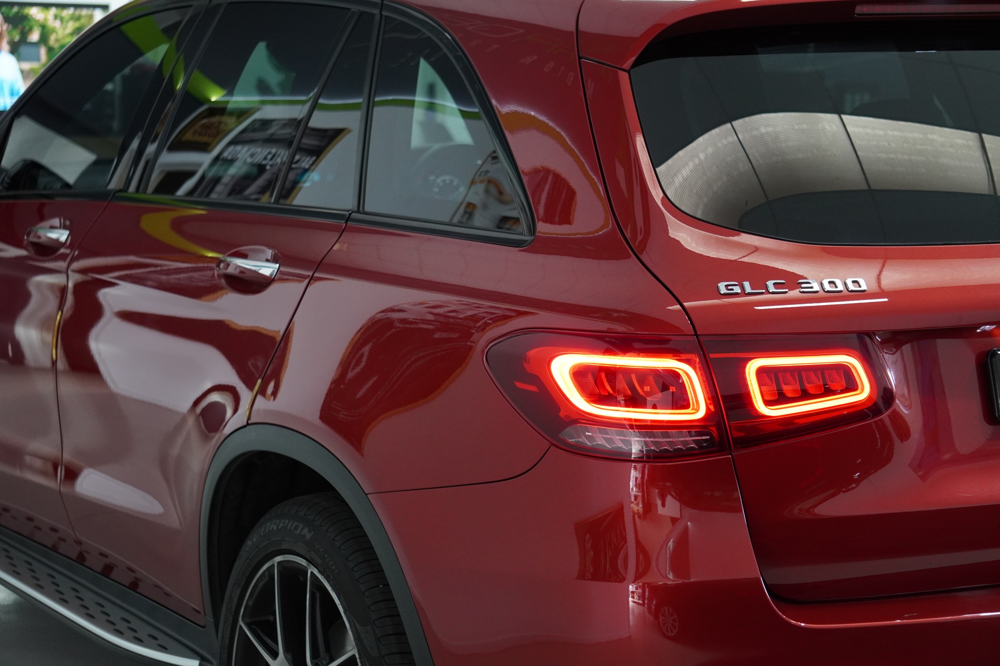 2020 Mercedes-Benz GLC300