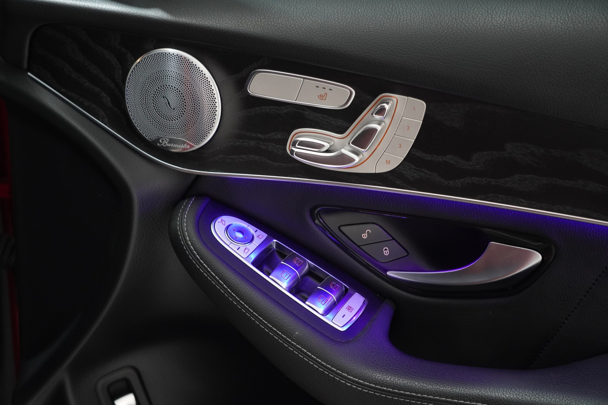 2020 Mercedes-Benz GLC300