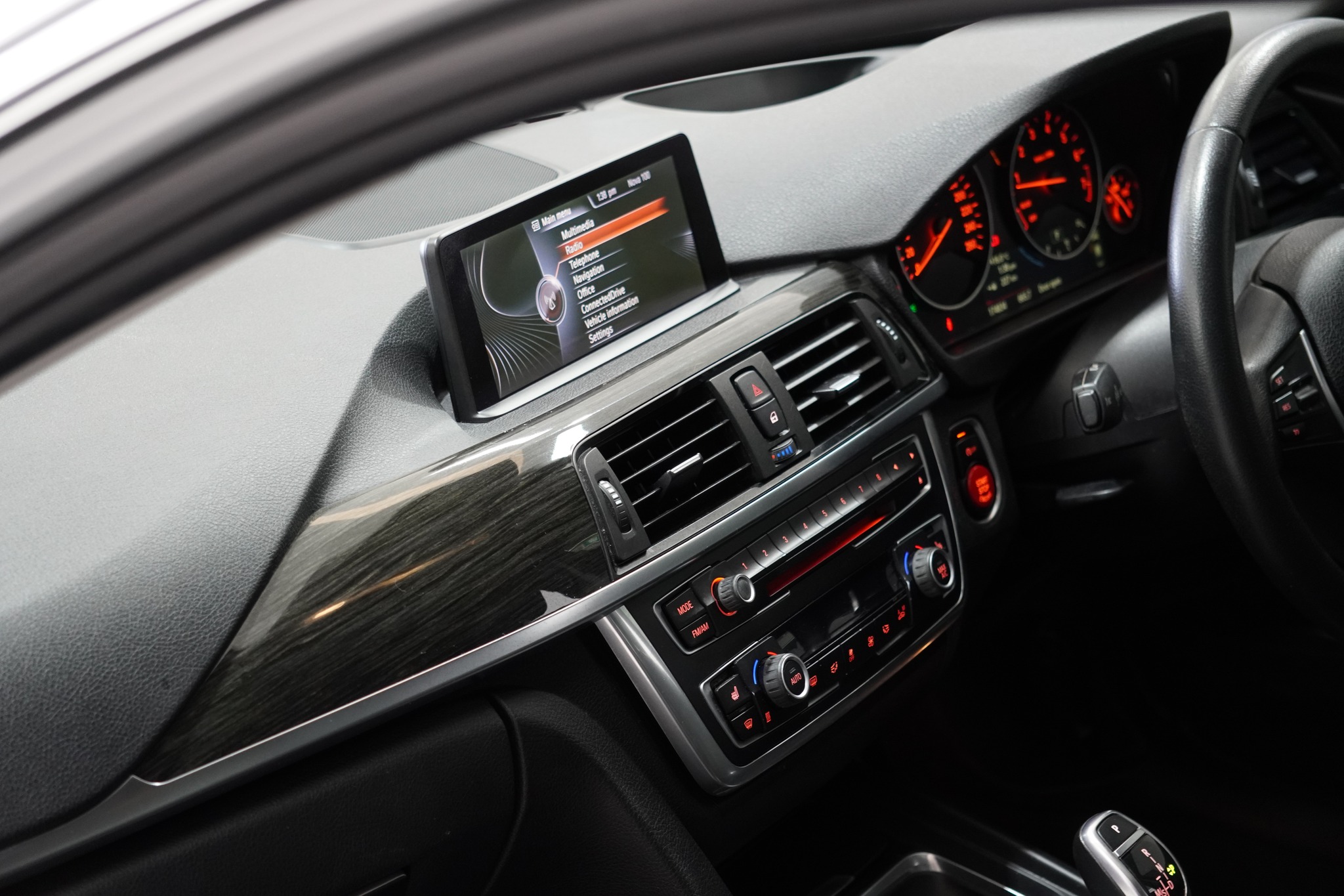 2014 BMW 328i Luxury Line