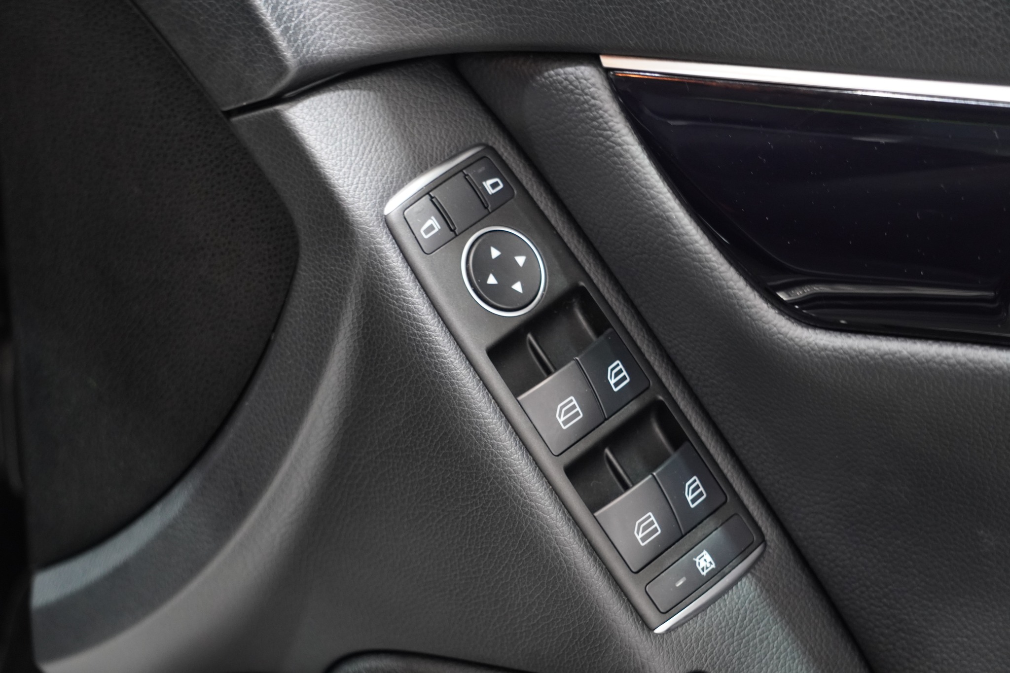 2011 Mercedes-Benz C200 CGI