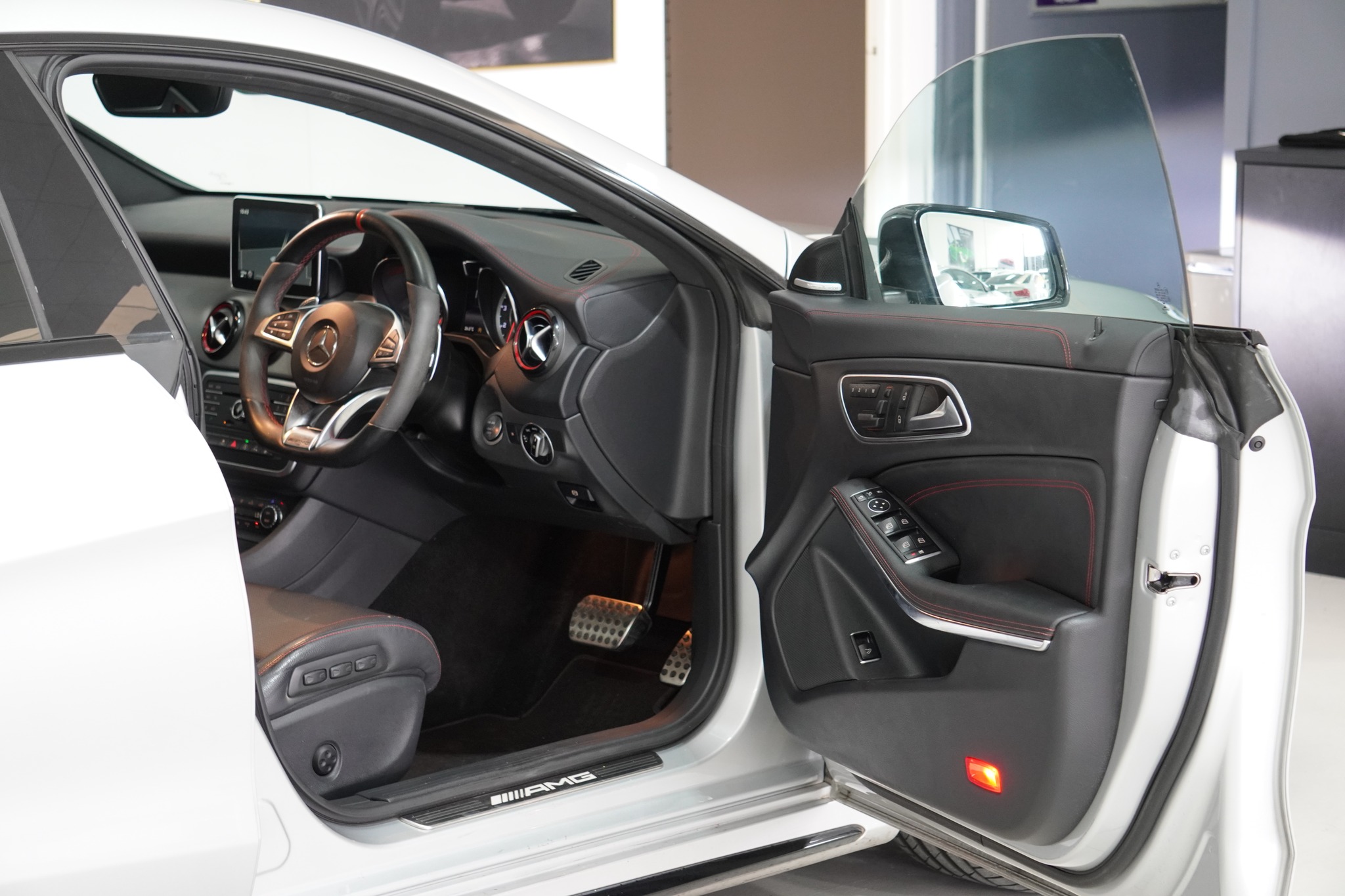 2015 Mercedes-Benz CLA45 AMG