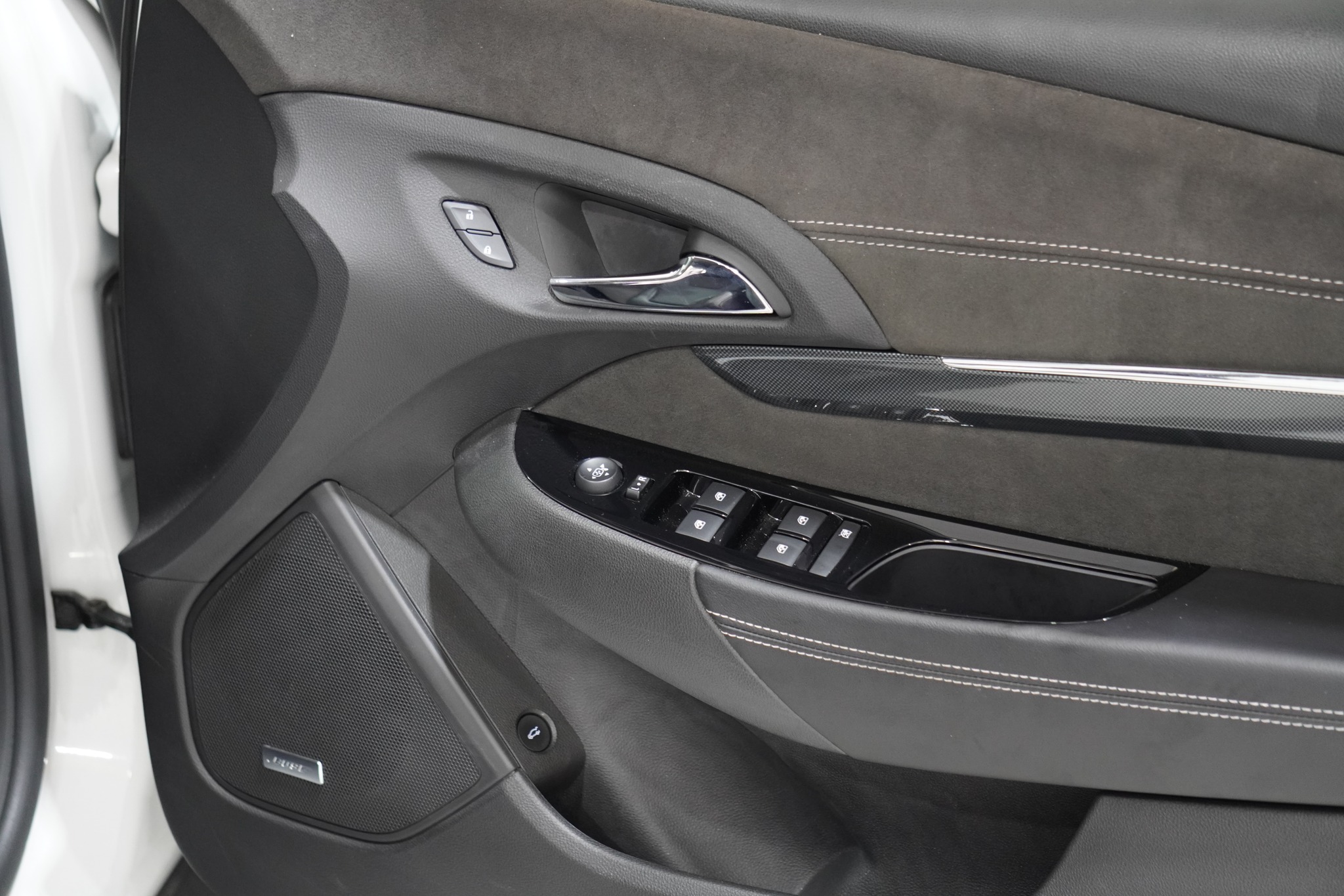 2017 HSV Clubsport R8