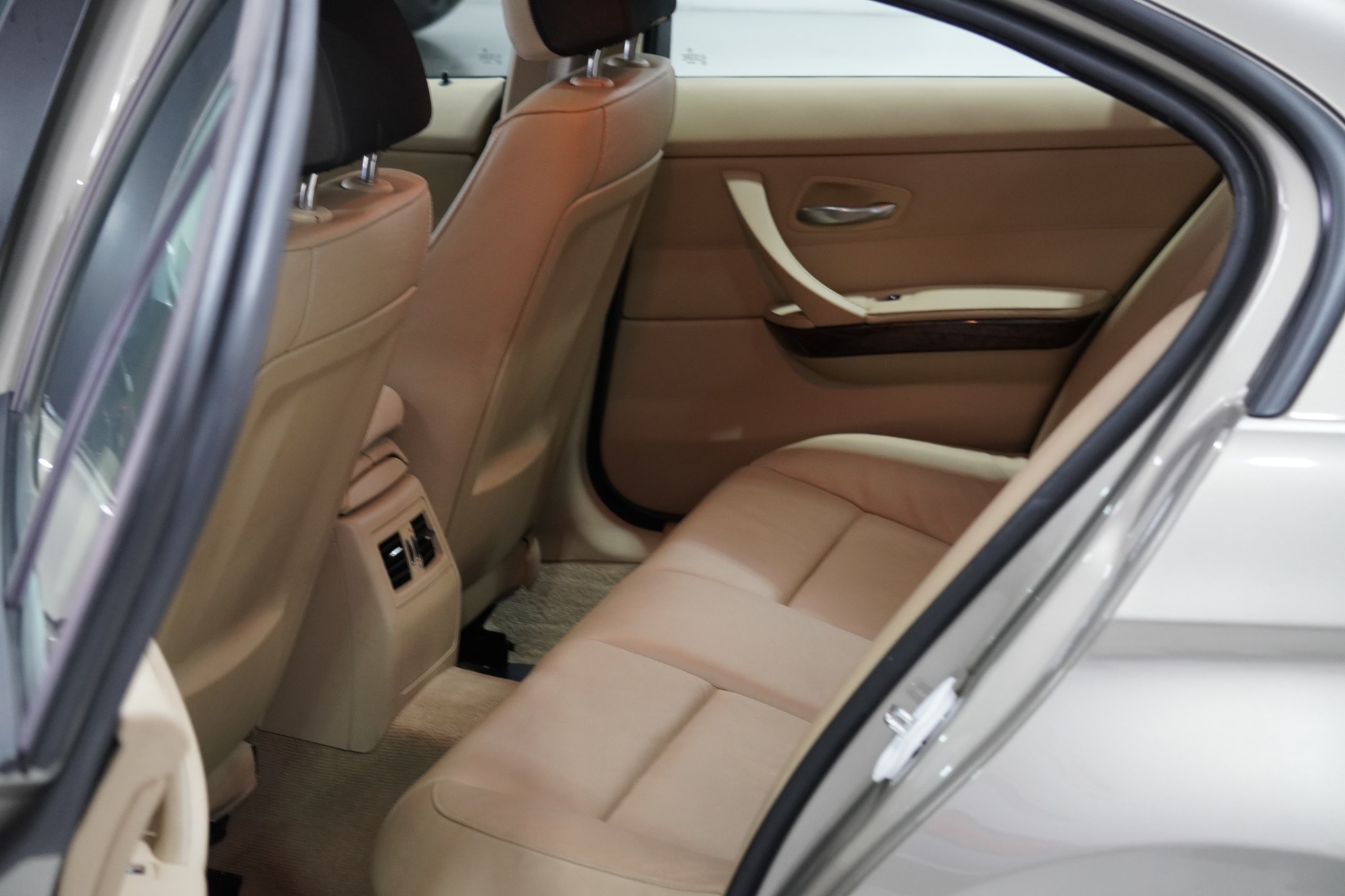 2009 BMW 320i