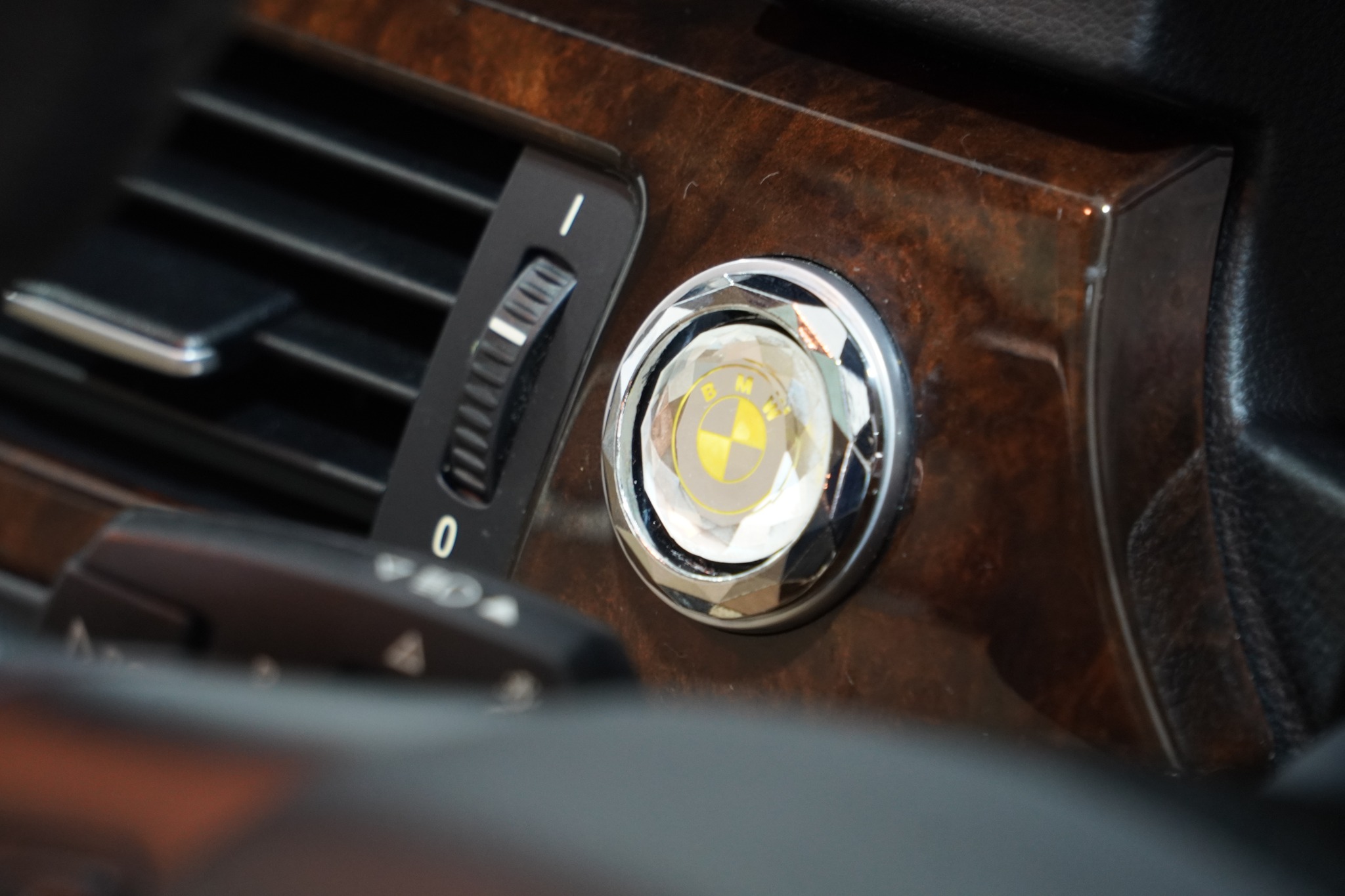 2009 BMW 320i