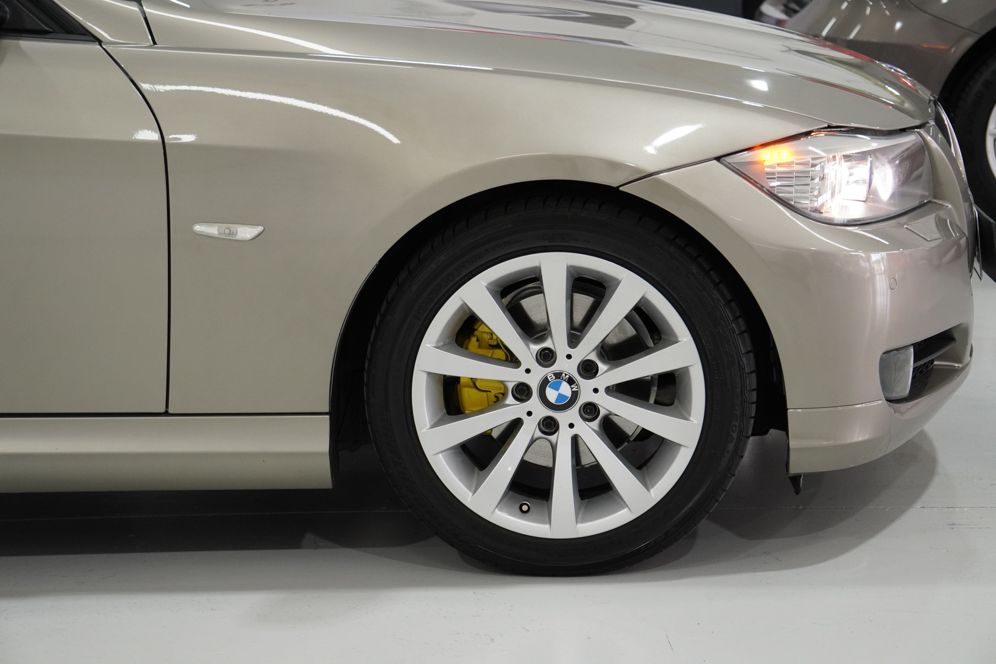 2009 BMW 320i