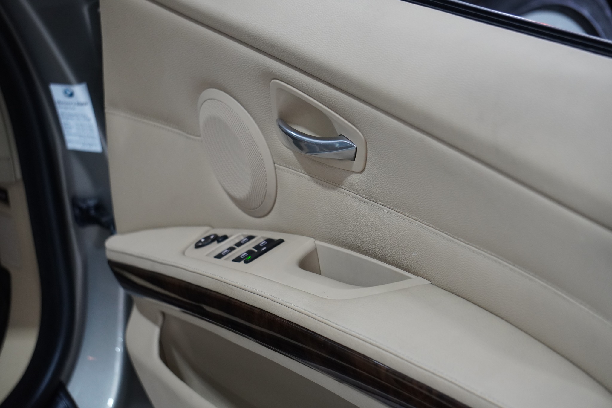 2009 BMW 320i