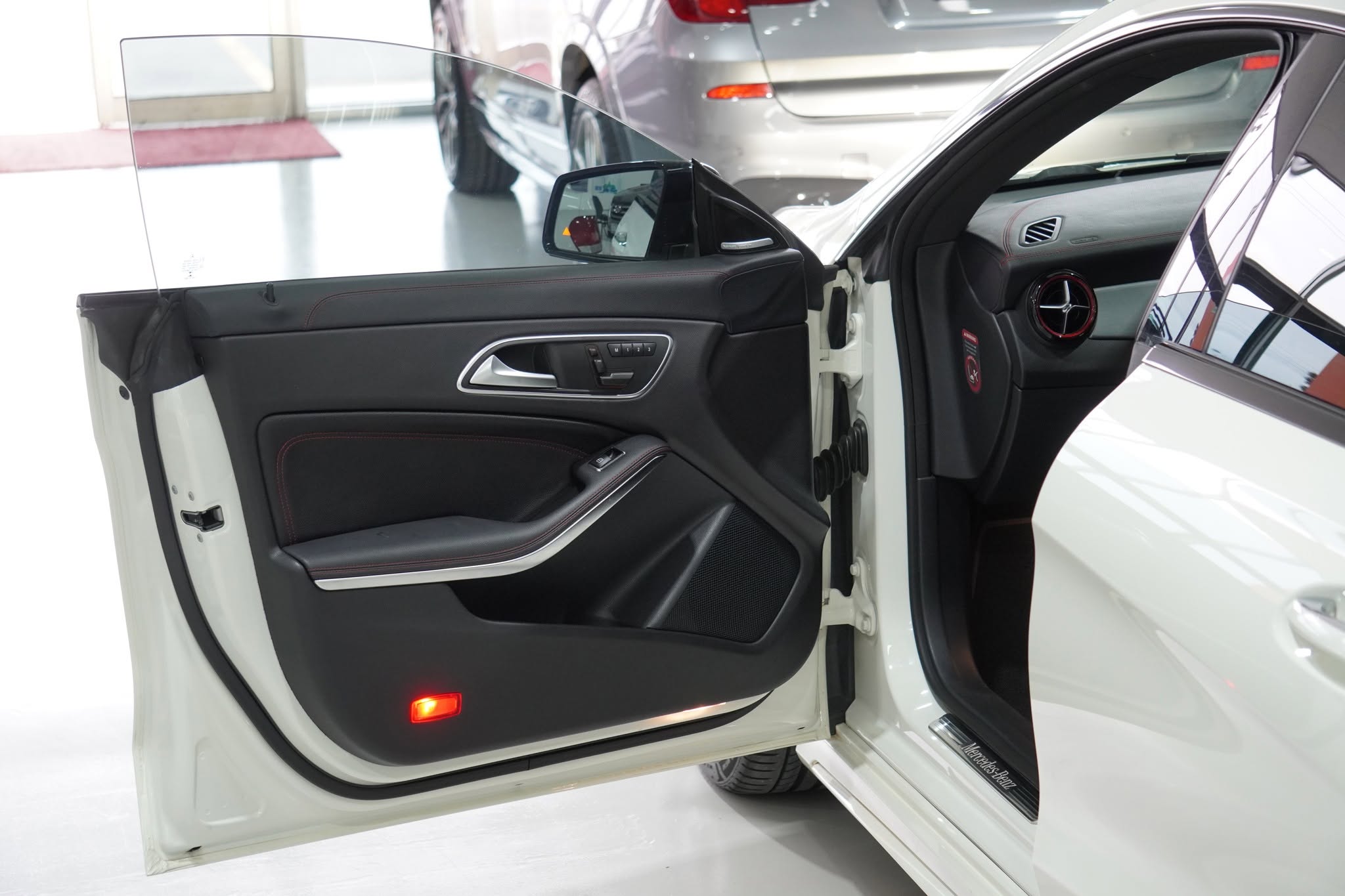 2015 Mercedes-Benz CLA250 Sport