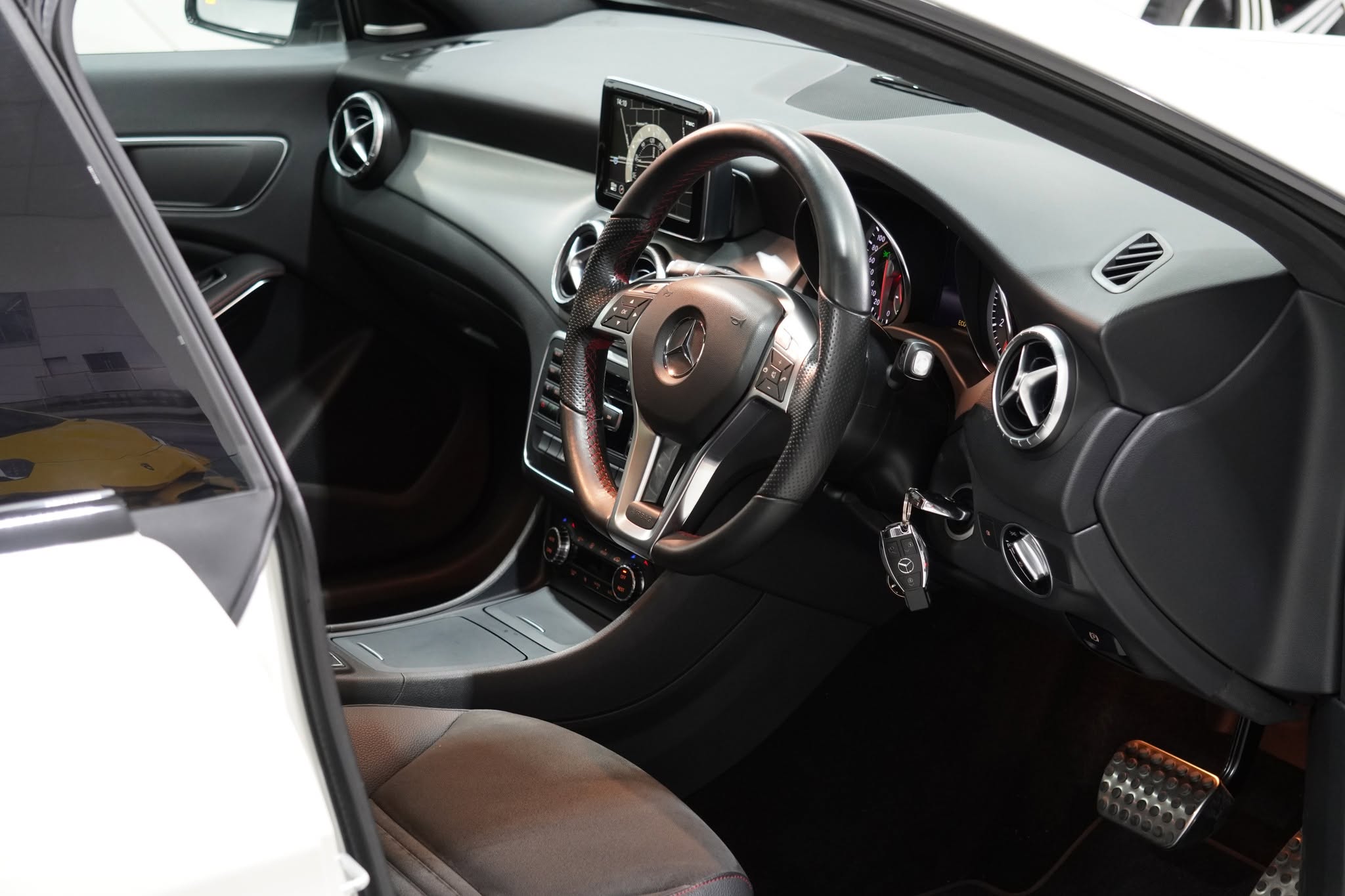 2014 Mercedes-Benz CLA200