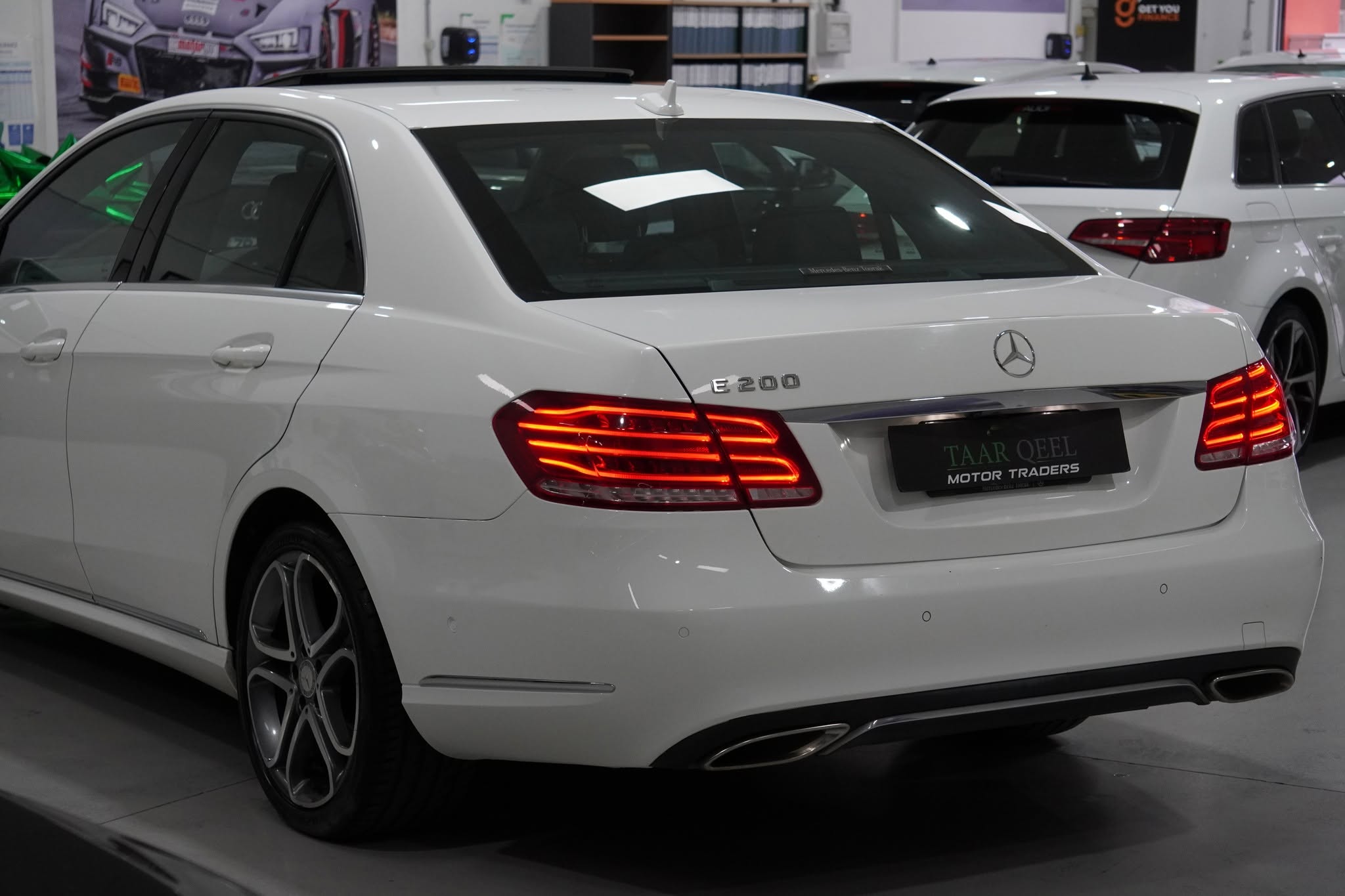 2013 Mercedes-Benz E200