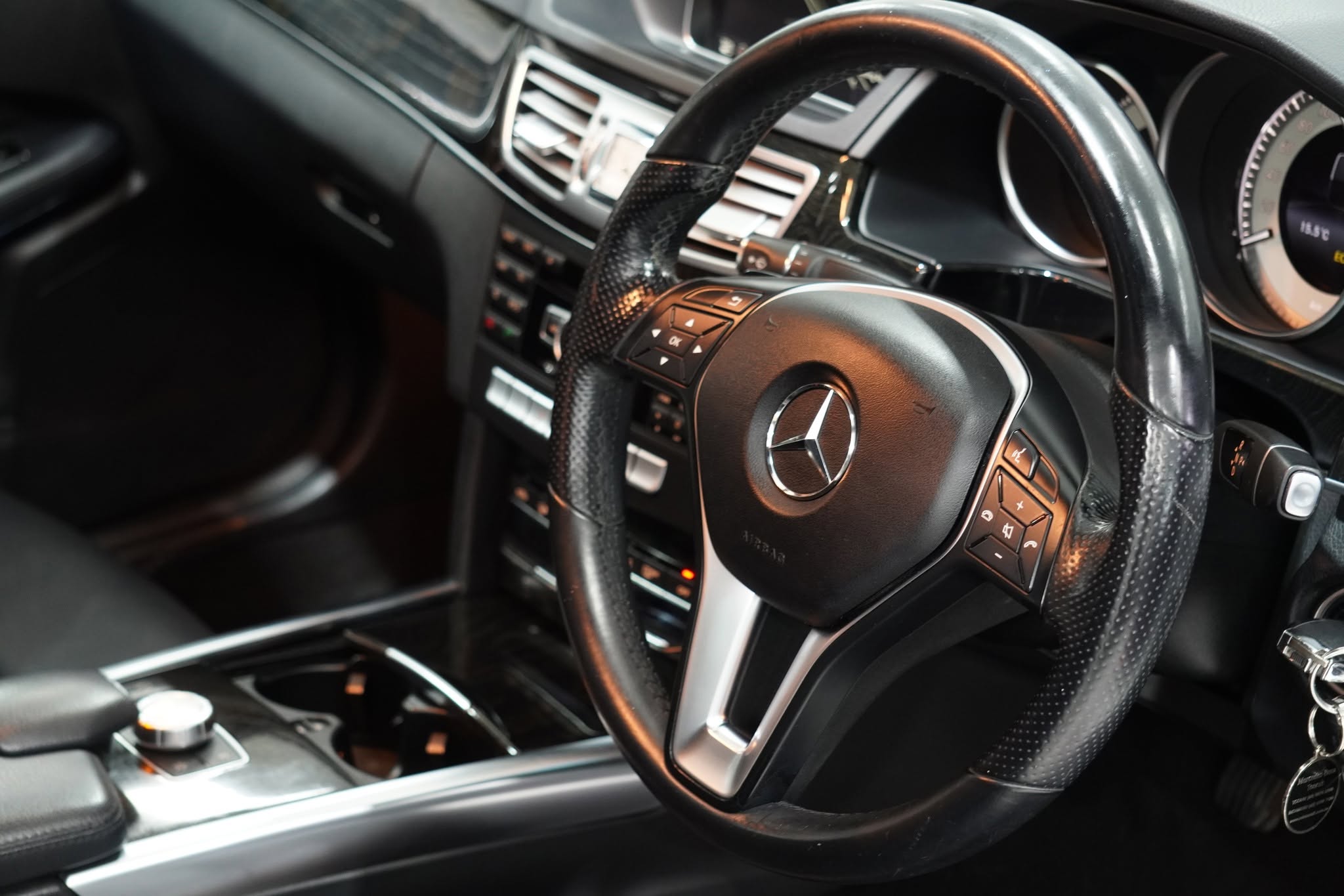 2013 Mercedes-Benz E200